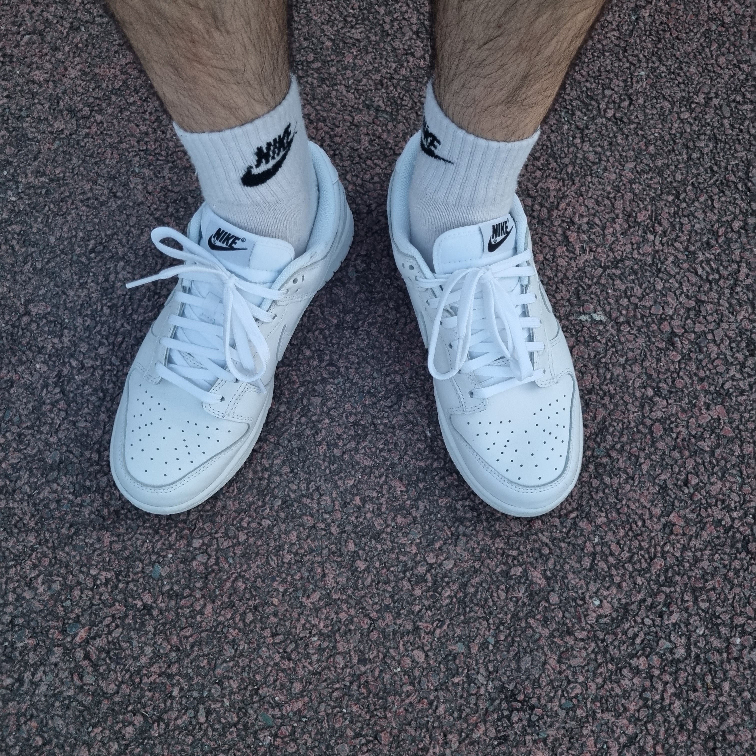 (W) Nike Dunk Low Triple White 착용 스타일