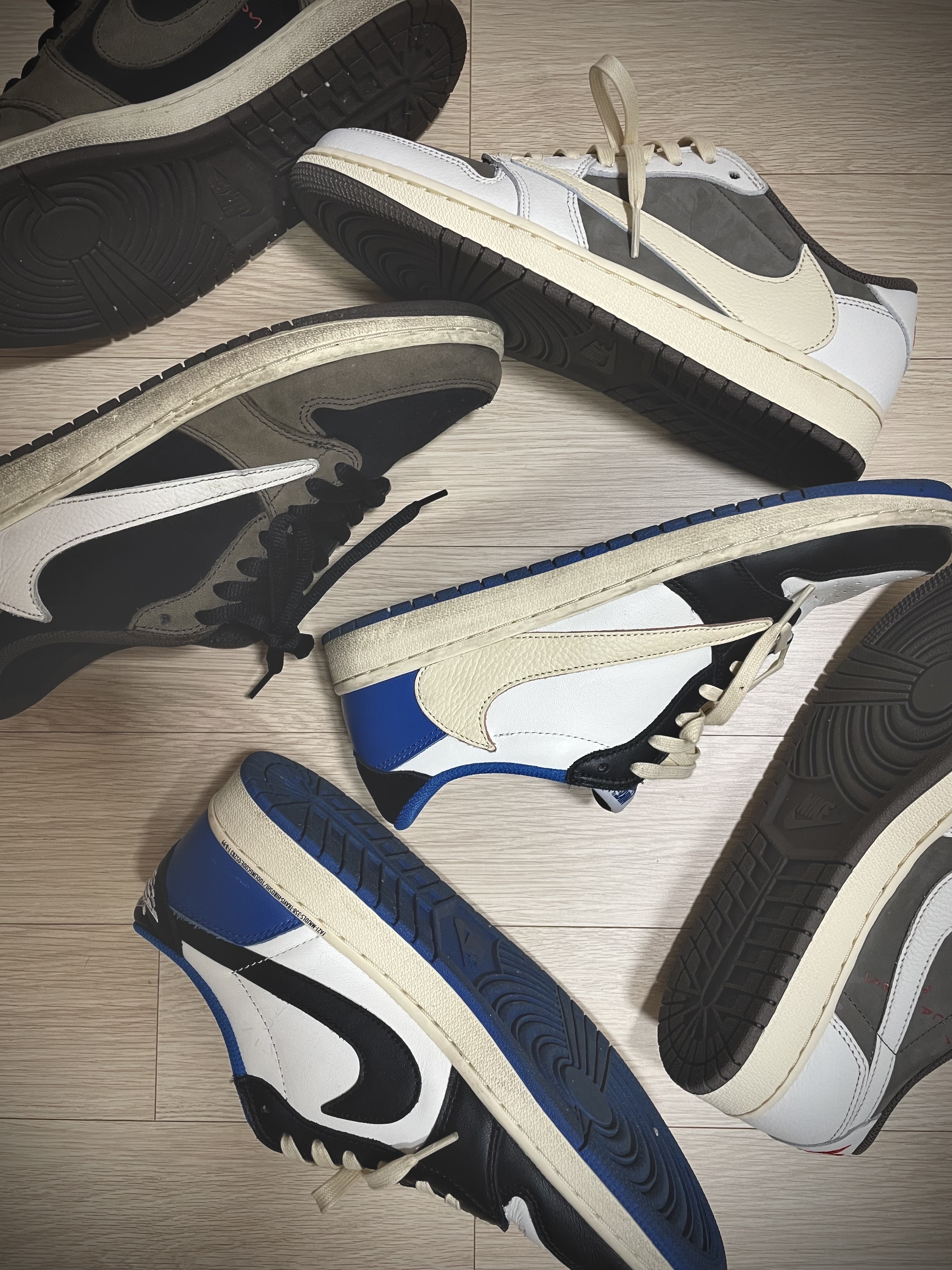 Jordan 1 x Travis Scott Retro Low OG SP Sail and Ridgerock, Jordan 1 x Travis Scott x Fragment Retro Low OG SP Military Blue 착용 스타일 - 5