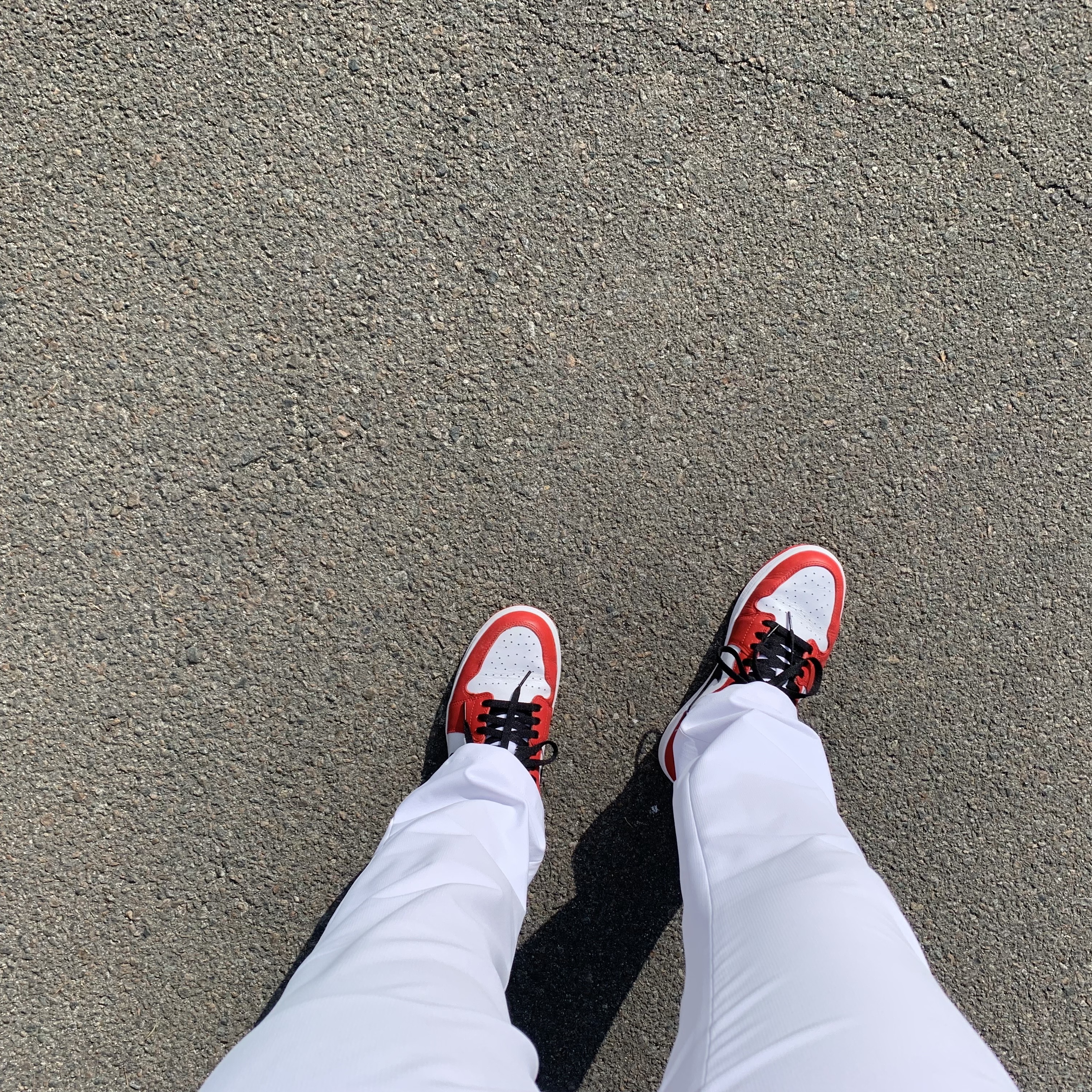 Jordan 1 Low Golf Chicago 착용 스타일 - 2