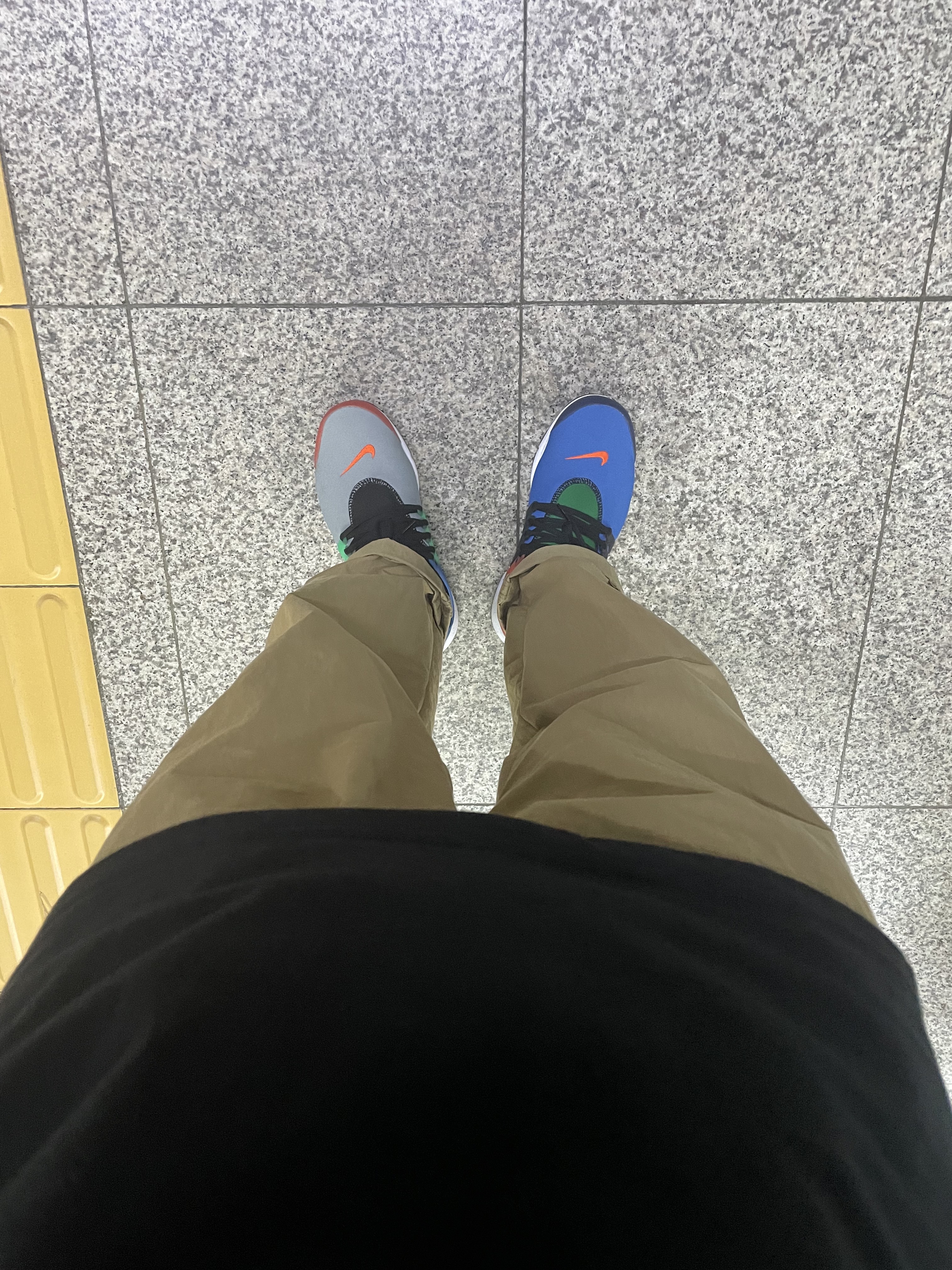 Nike Air Presto Greedy, Supreme Classic Logo T-Shirt Black - 22SS 착용 스타일