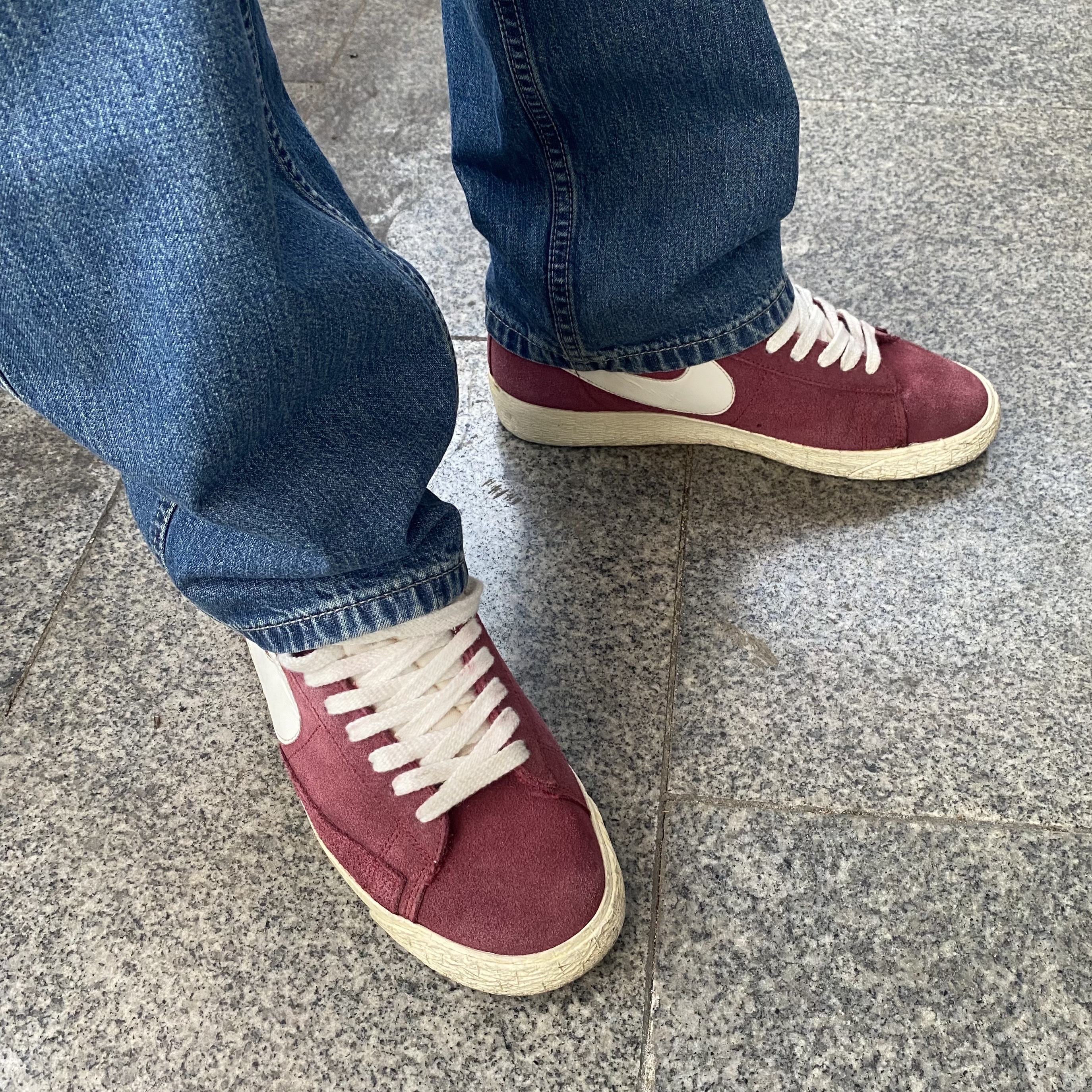 Nike Blazer High Suede Vintage Varsity Red 착용 스타일