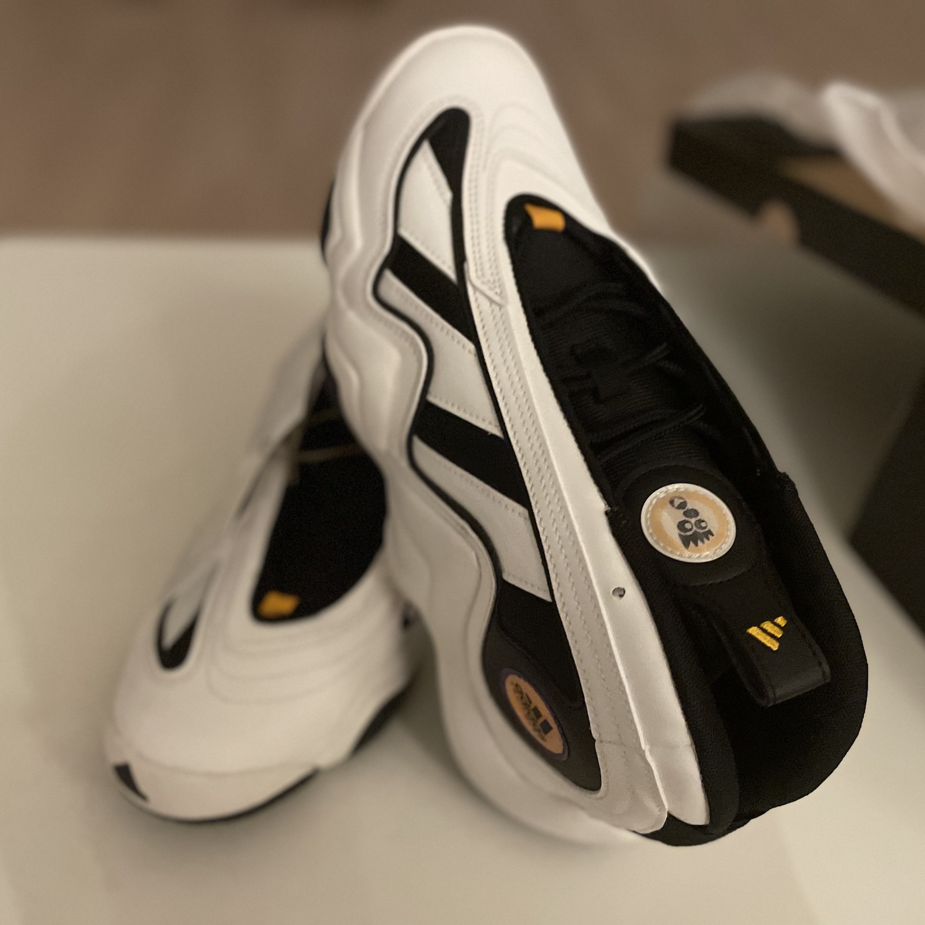 Adidas Crazy 97 White 착용 스타일