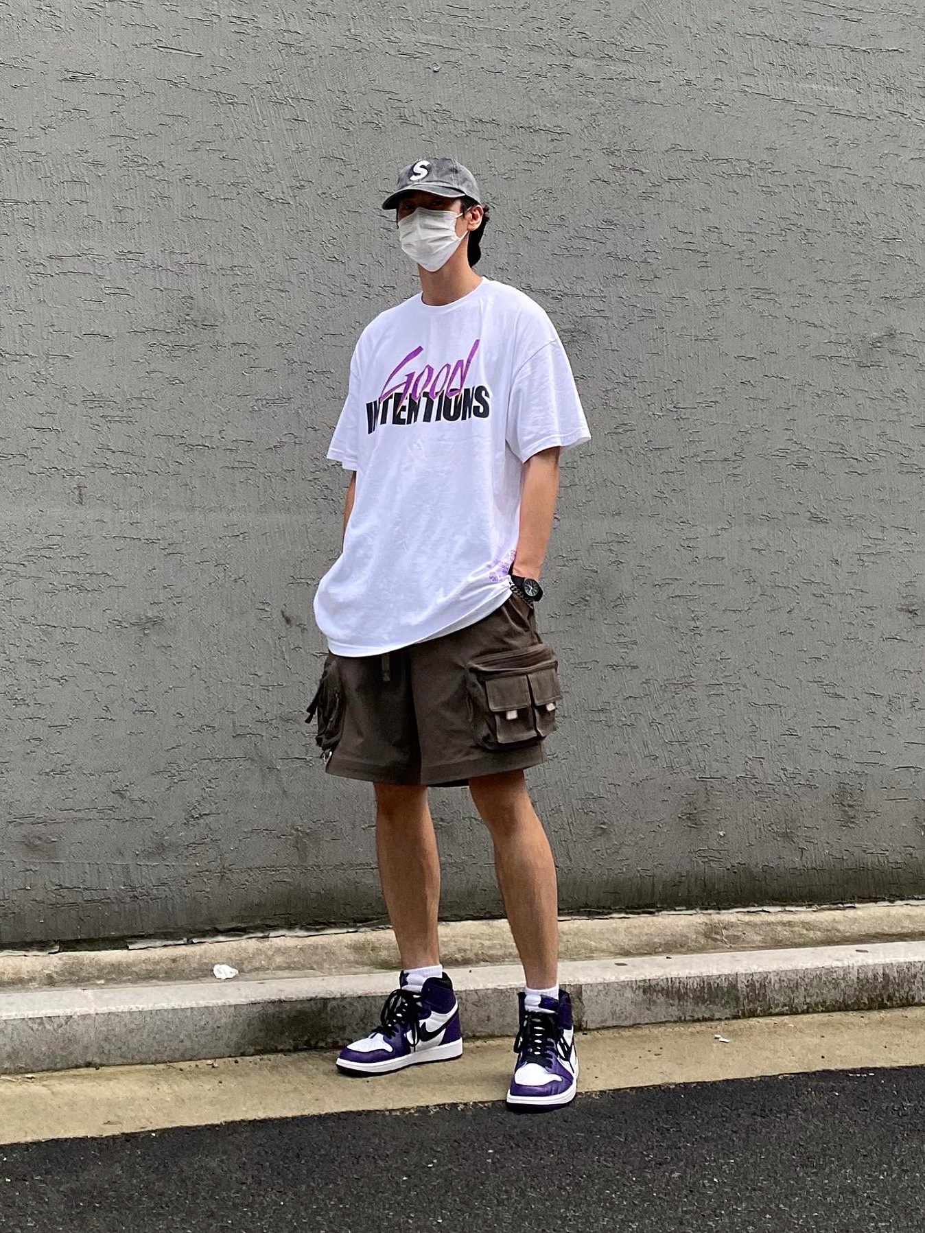 Jordan 1 Retro High OG Court Purple 2020, Supreme Pigment Print S Logo 6-Panel Black - 20SS 착용 스타일 - 2