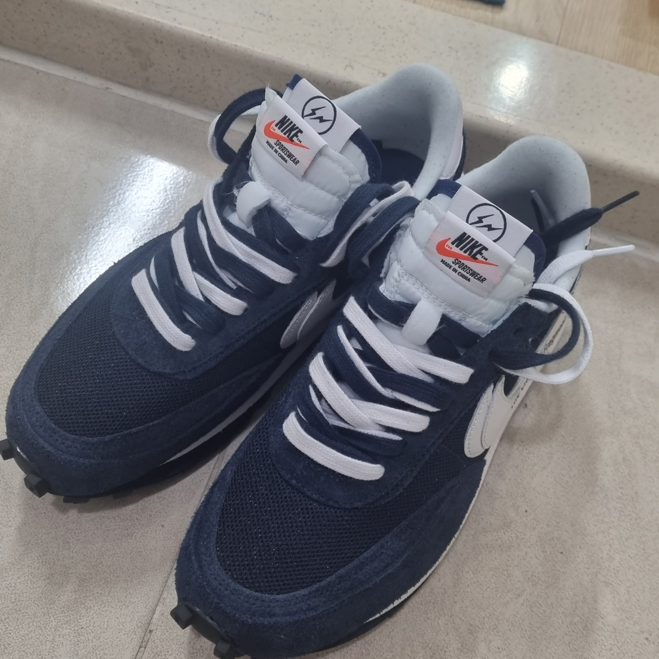 Nike x Sacai x Fragment LDWaffle Blackened Blue 착용 스타일