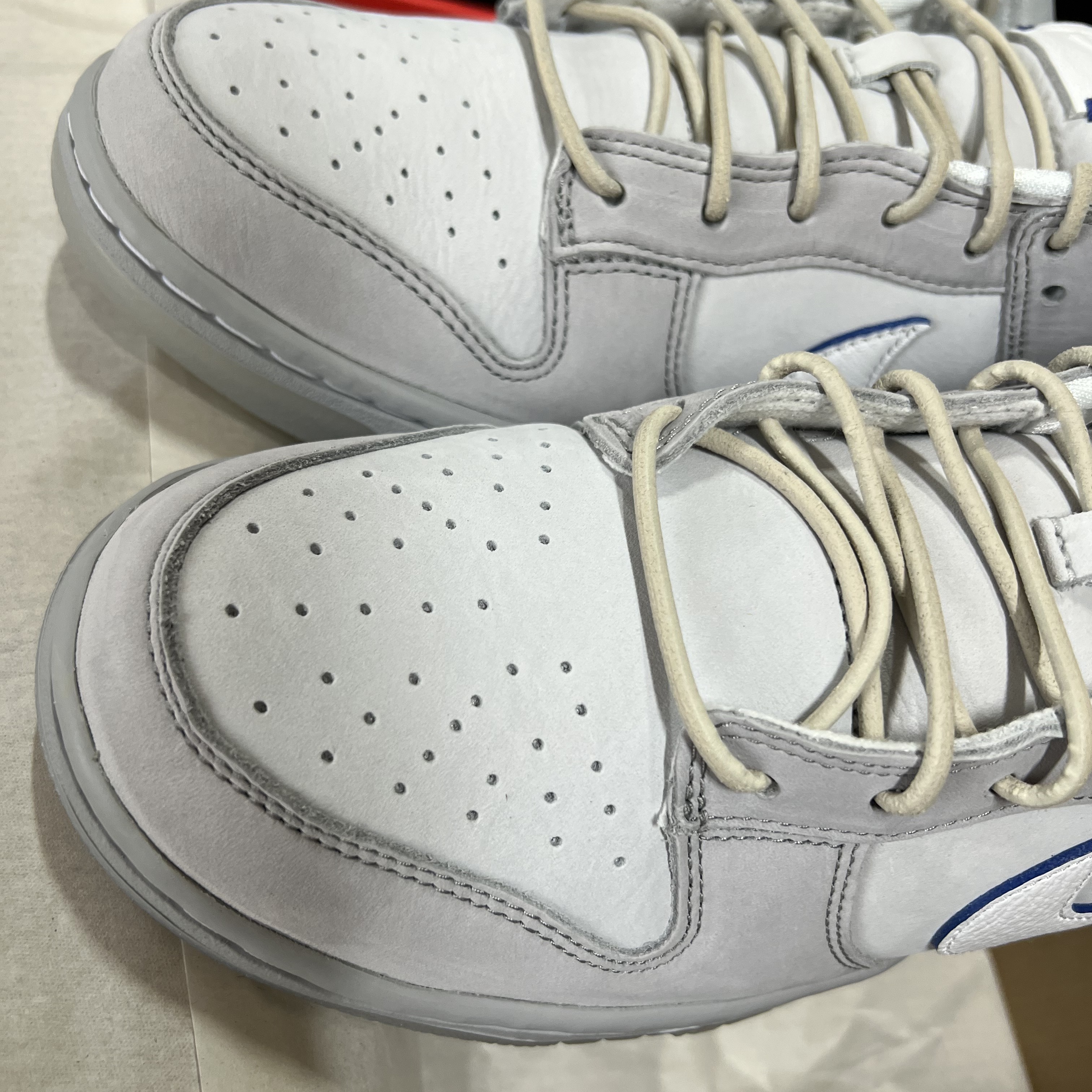 Nike Dunk Low Wolf Grey and Pure Platinum 착용 스타일