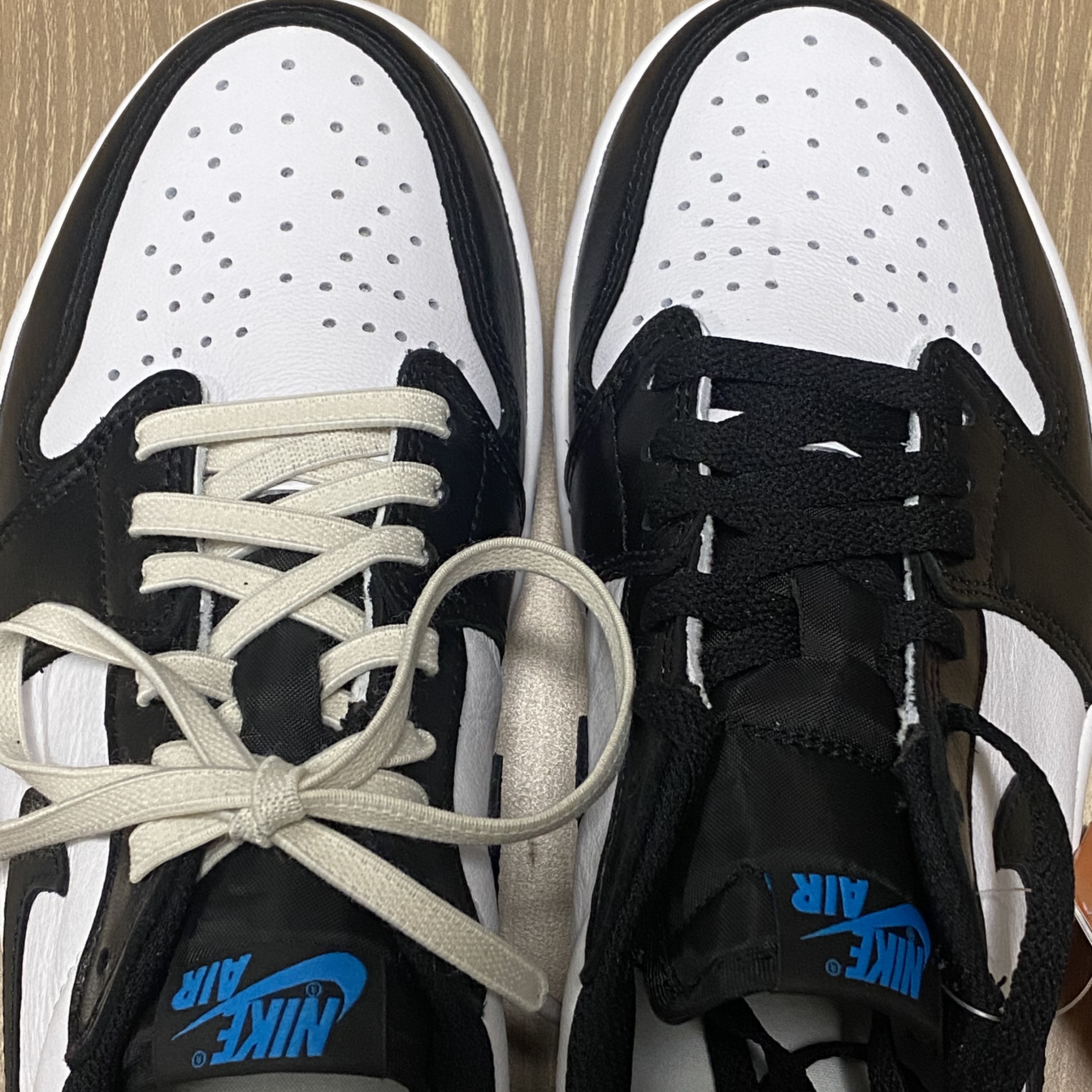Jordan 1 Retro Low OG Black and Dark Powder Blue 착용 스타일 - 4