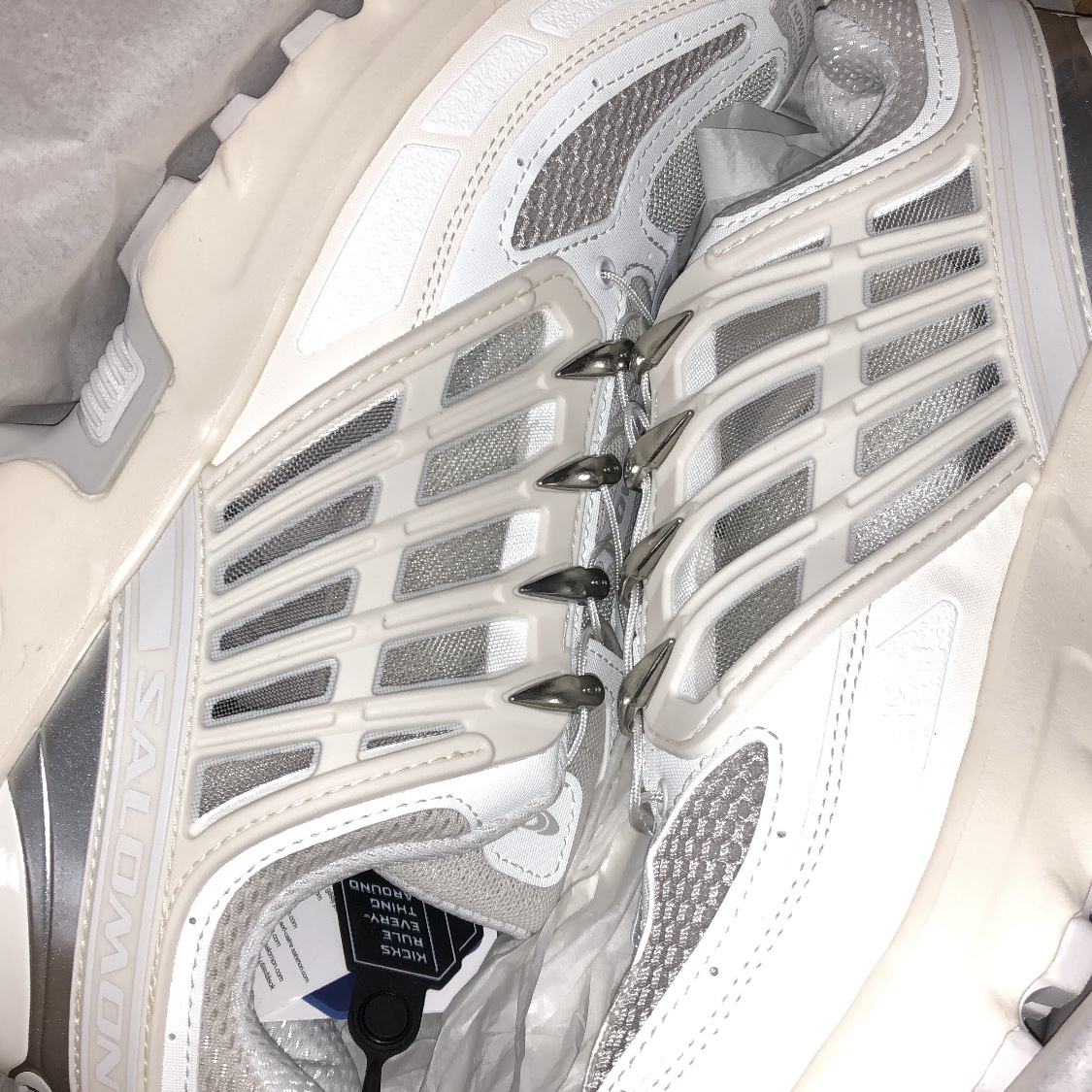 Salomon ACS Pro ADV Vanilla Lunar Rock 착용 스타일