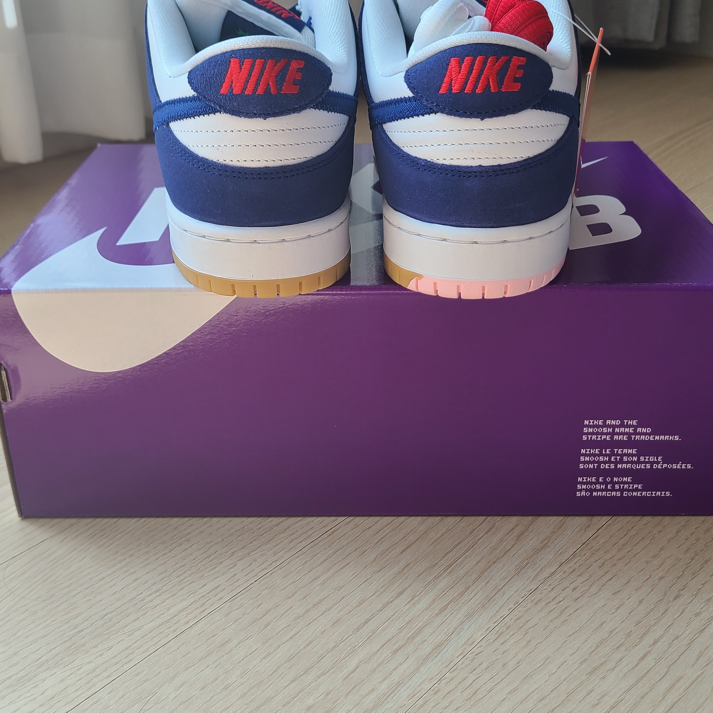 Nike SB Dunk Low Pro Premium Deep Royal Blue 착용 스타일 - 4