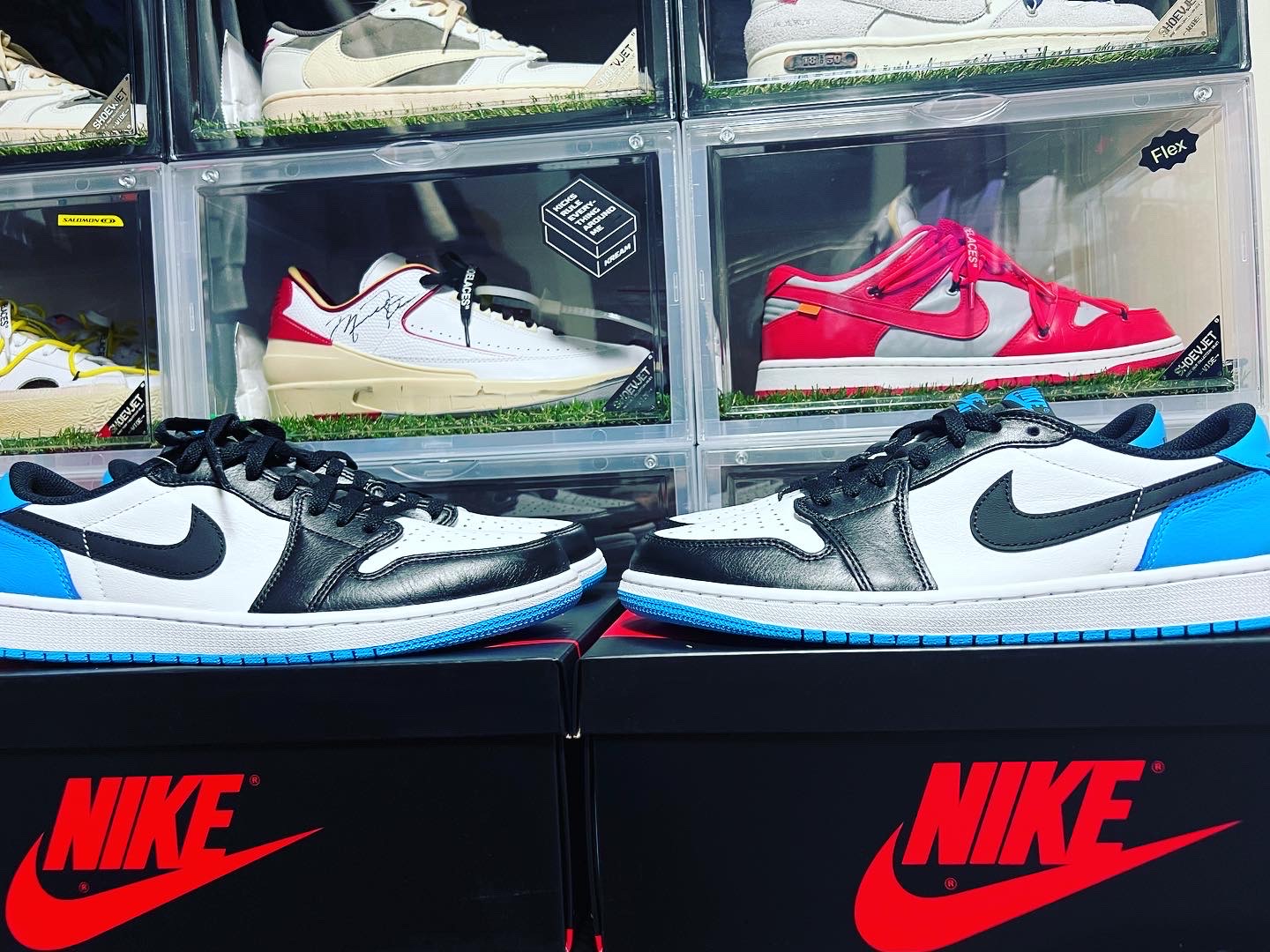 Jordan 1 Retro Low OG Black and Dark Powder Blue, (W) Jordan 1 Retro Low OG Black and Dark Powder Blue 착용 스타일 - 3