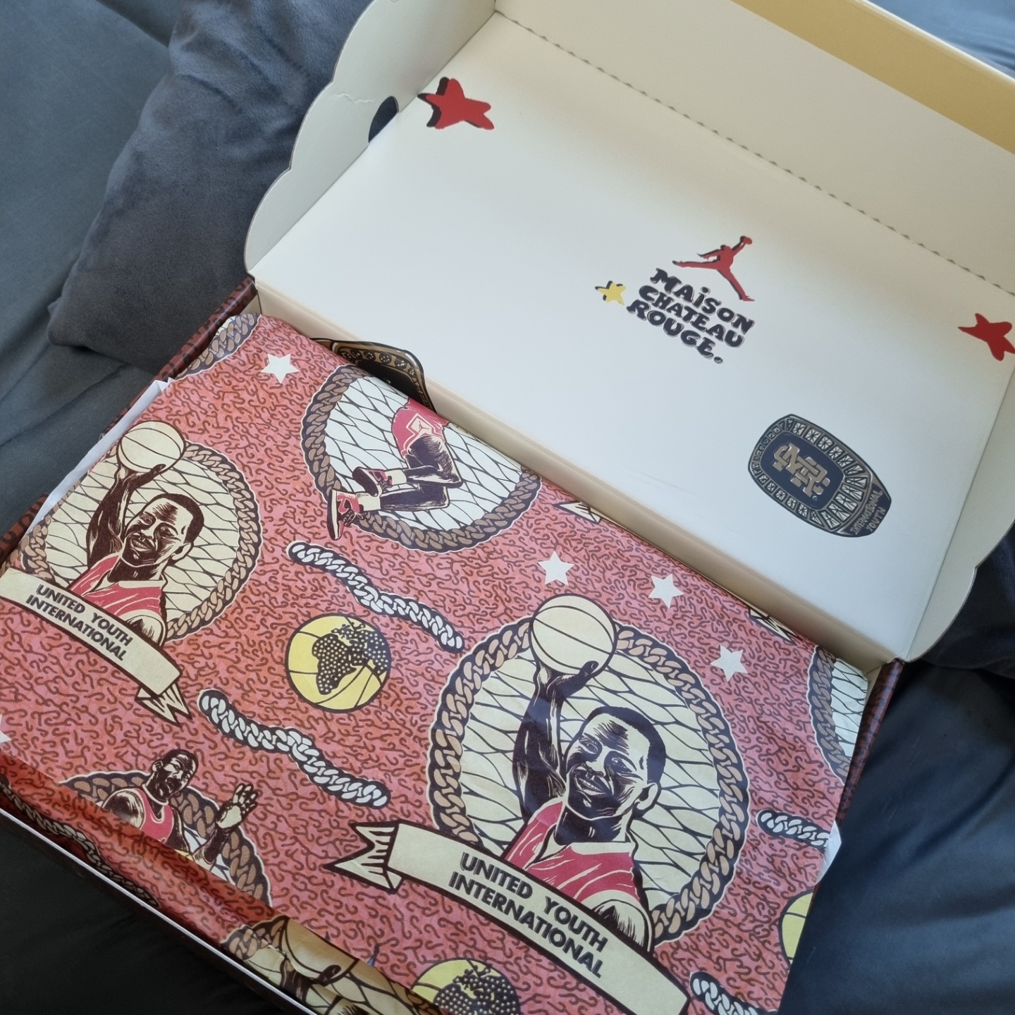 Jordan 2 x Maison Chateau Rouge Retro SP Orange and Sail 착용 스타일 - 3