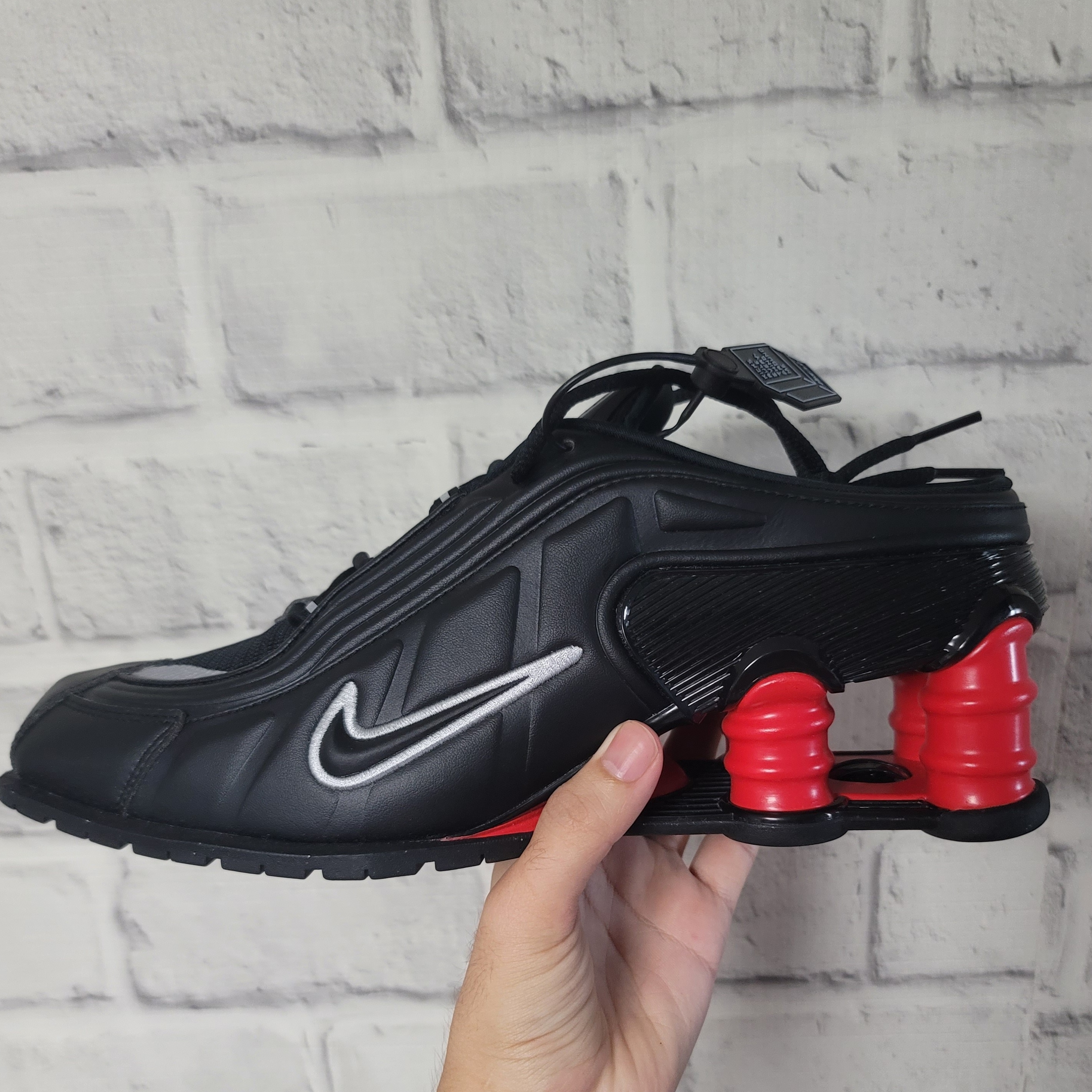 Nike x Martine Rose Shox MR4 Black 착용 스타일