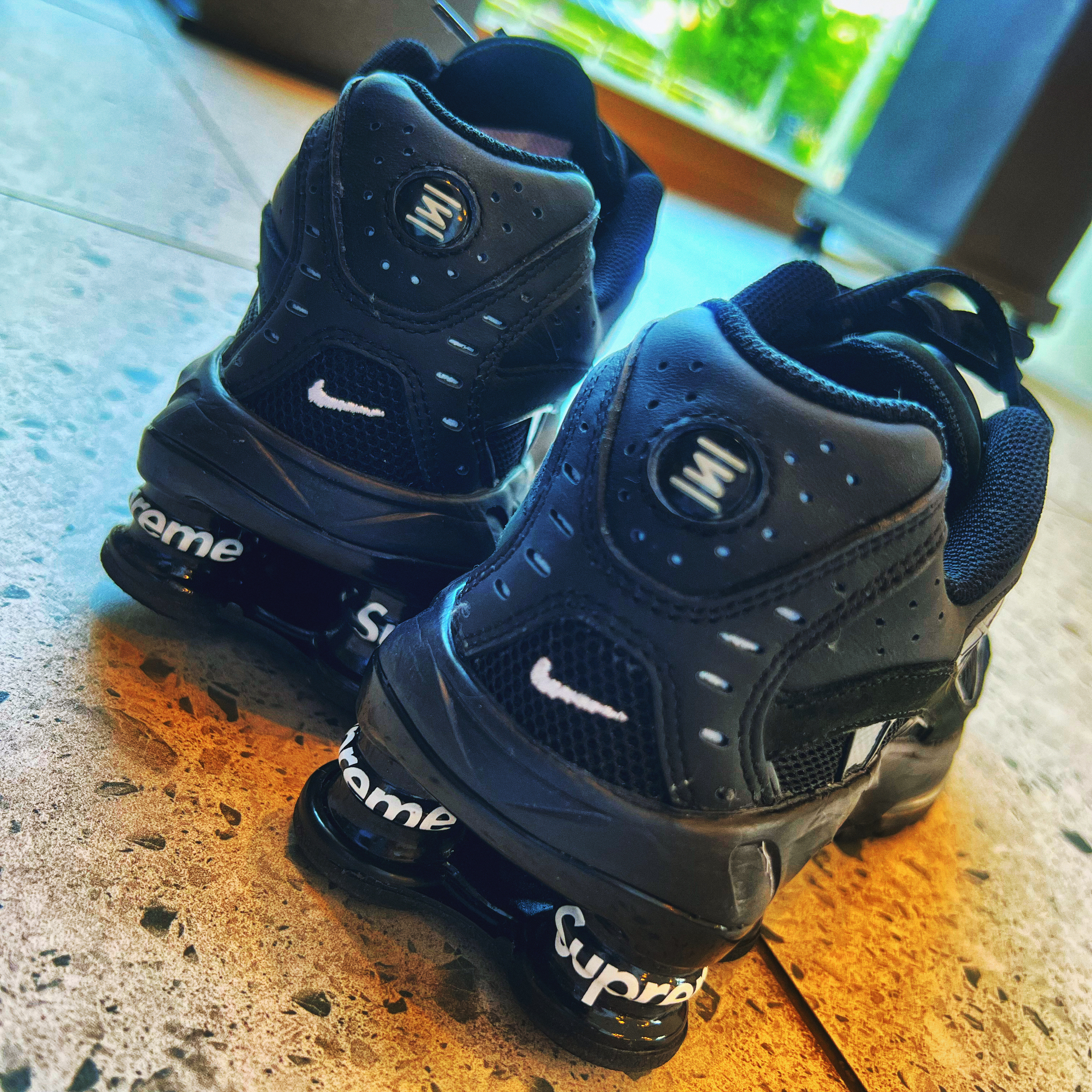 Nike x Supreme Shox Ride 2 SP Black 착용 스타일 - 2