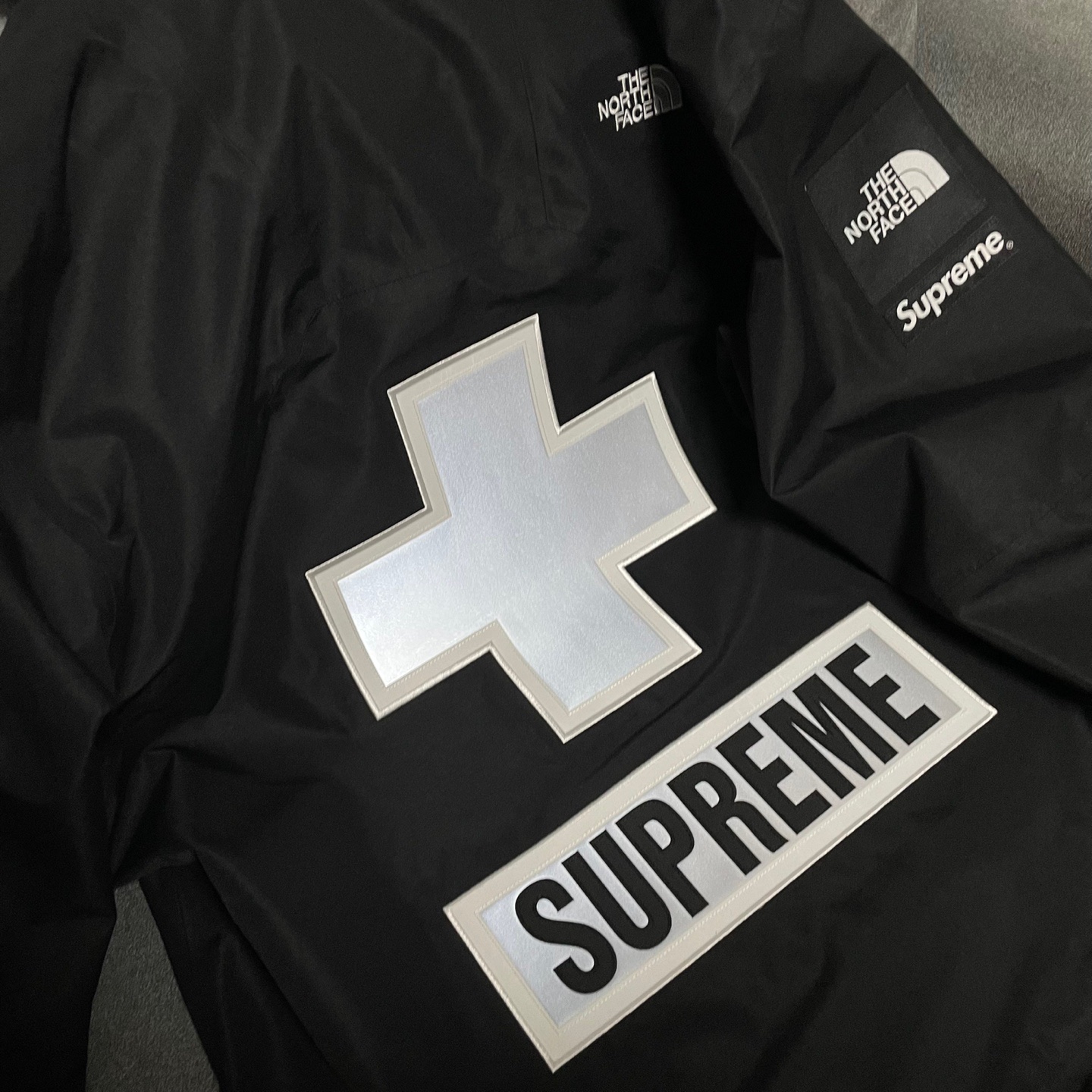 Supreme x The North Face Summit Series Rescue Mountain Pro Jacket Black - 22SS 착용 스타일