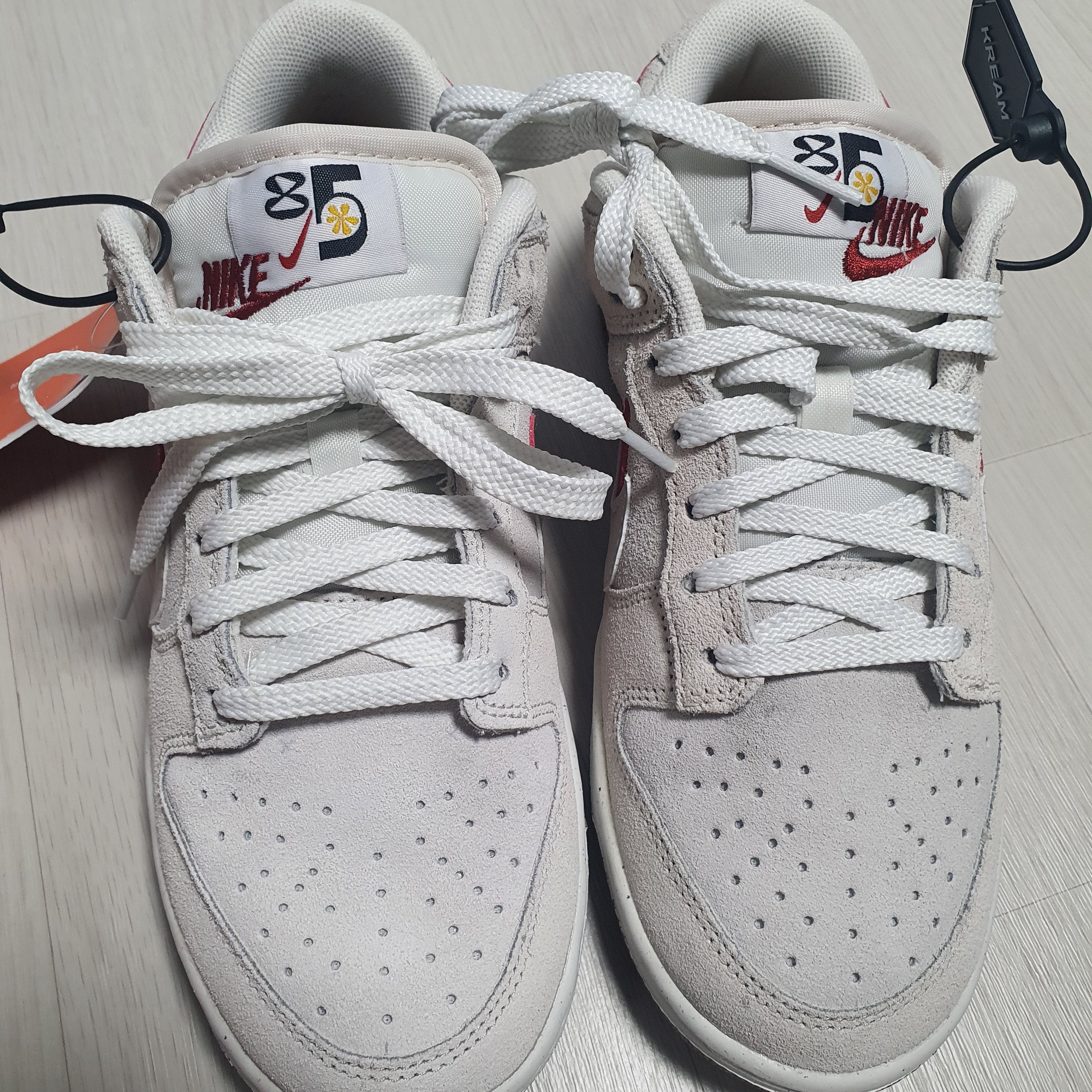 (W) Nike Dunk Low SE 85 Cinnabar 착용 스타일 - 1