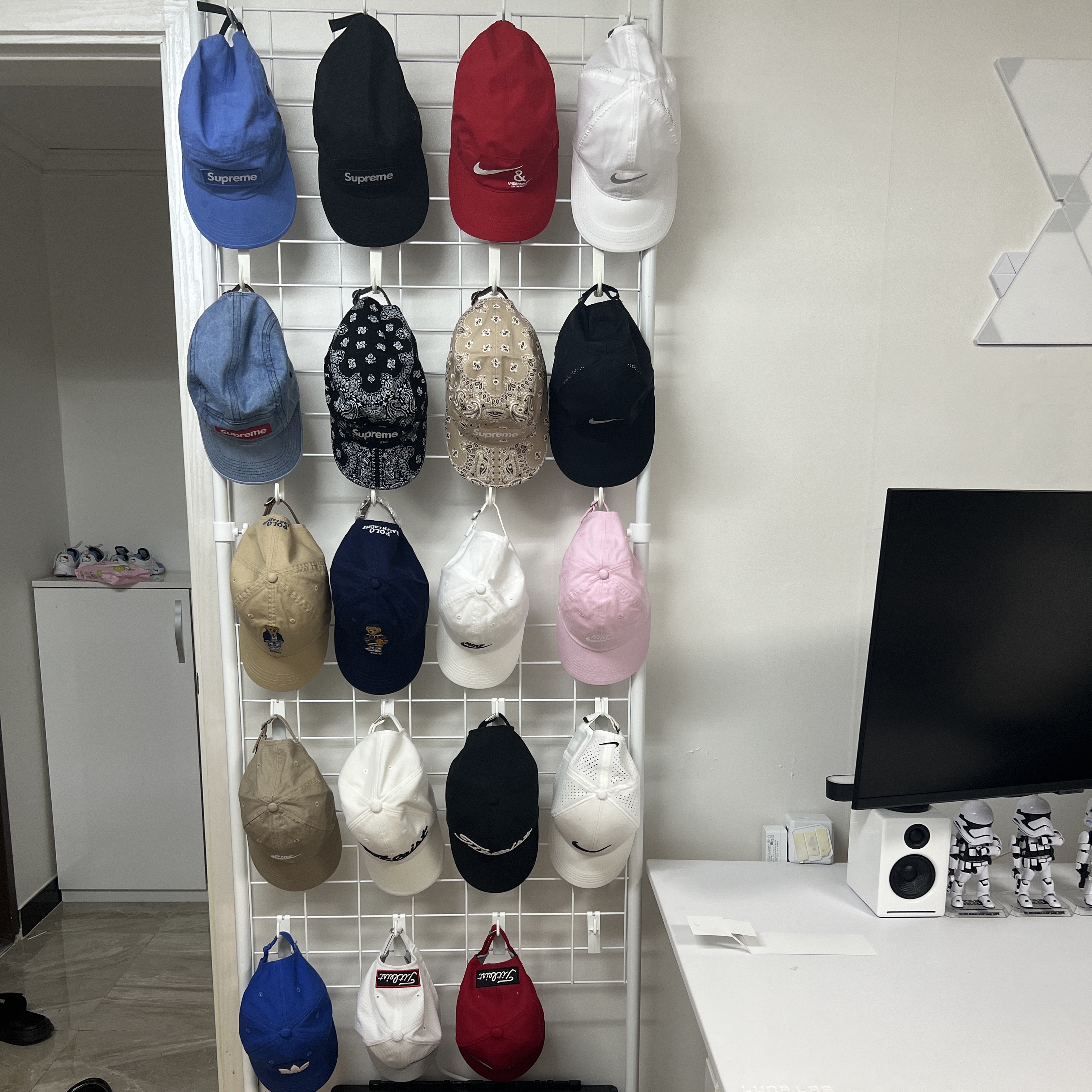 Jordan 1 x Travis Scott Retro Low OG SP Sail and Ridgerock, Jordan 1 x Travis Scott x Fragment Retro Low OG SP Military Blue 착용 스타일 - 4