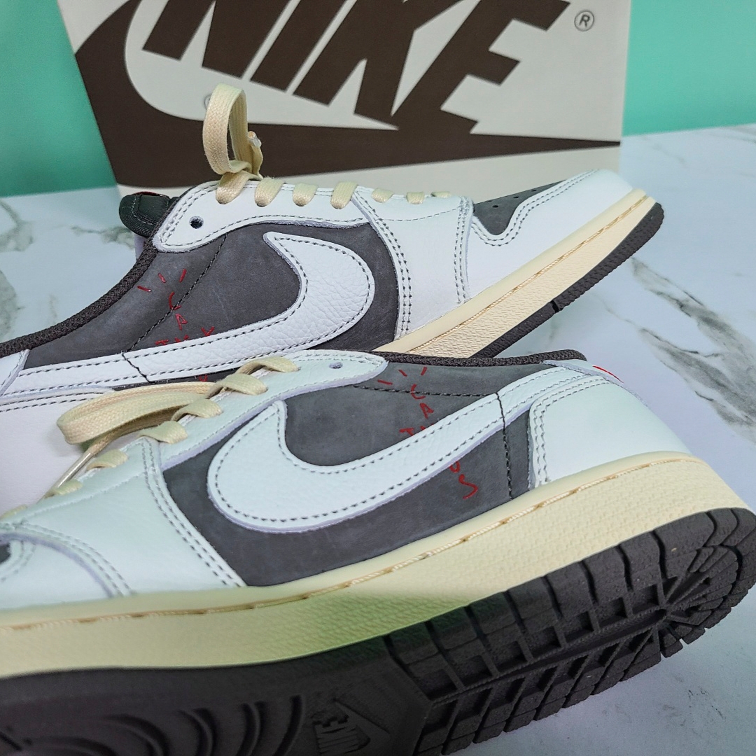 Jordan 1 x Travis Scott Retro Low OG SP Mocha, Jordan 1 x Travis Scott Retro Low OG SP Sail and Ridgerock 착용 스타일 - 5