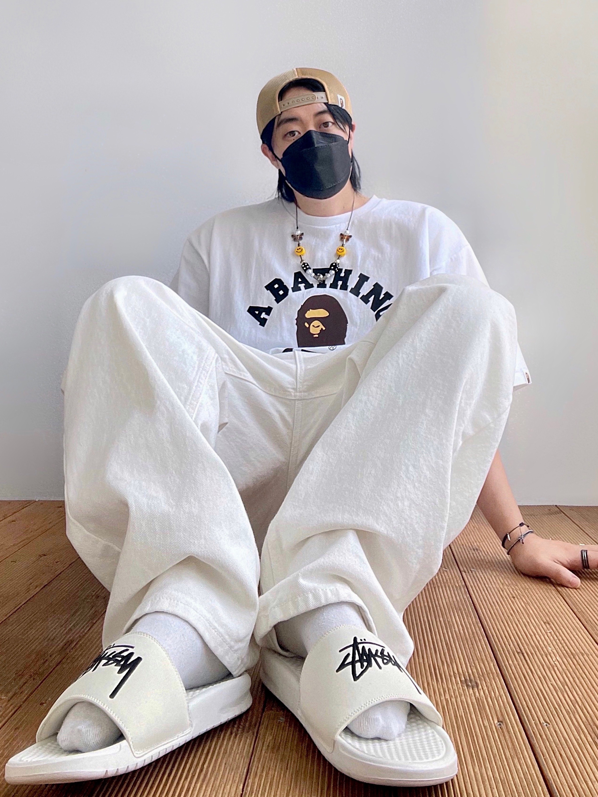 Nike x Stussy Benassi Slide Sail, Stussy x BAPE Trucker Cap Yellow 착용 스타일