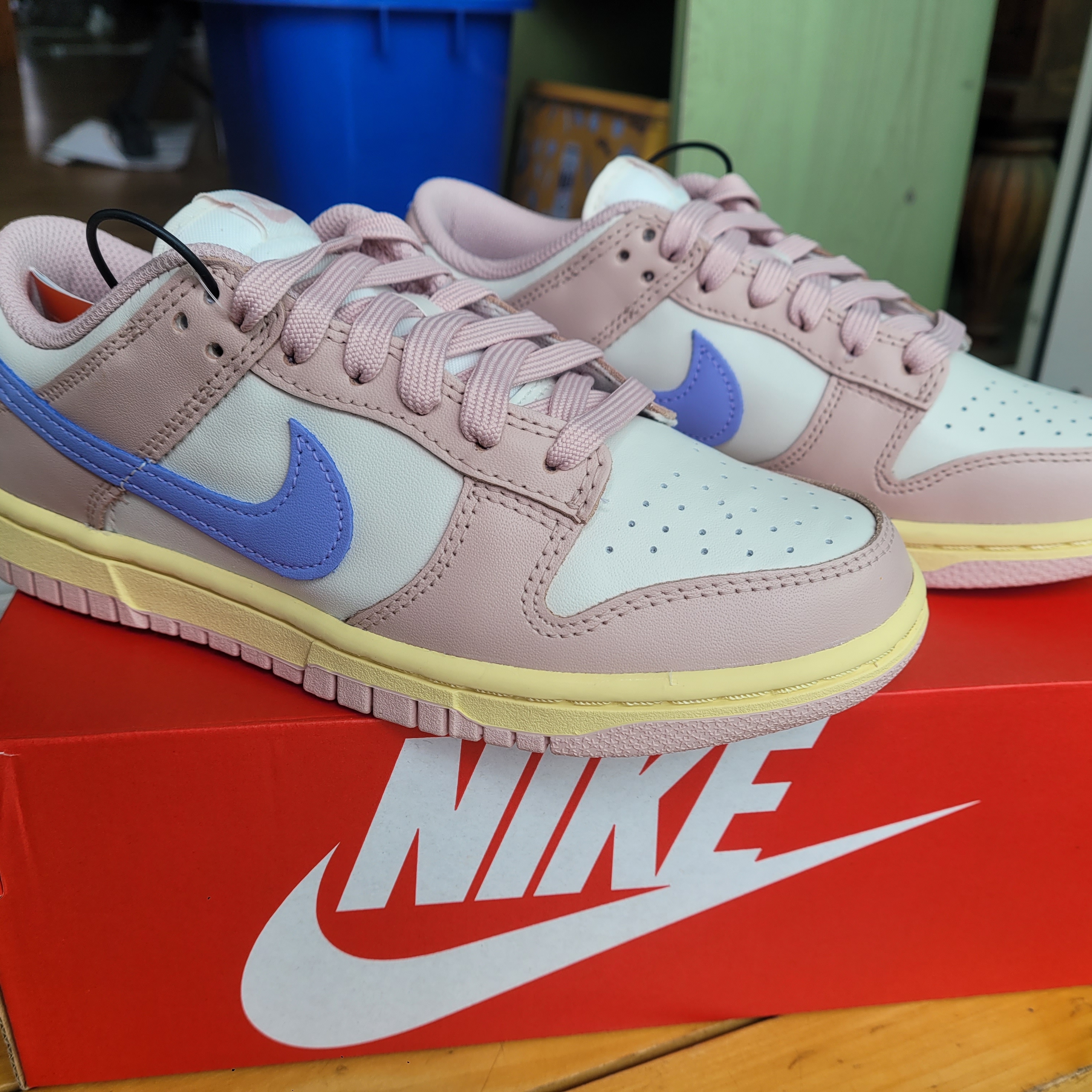 (W) Nike Dunk Low Pink Oxford 착용 스타일 - 3