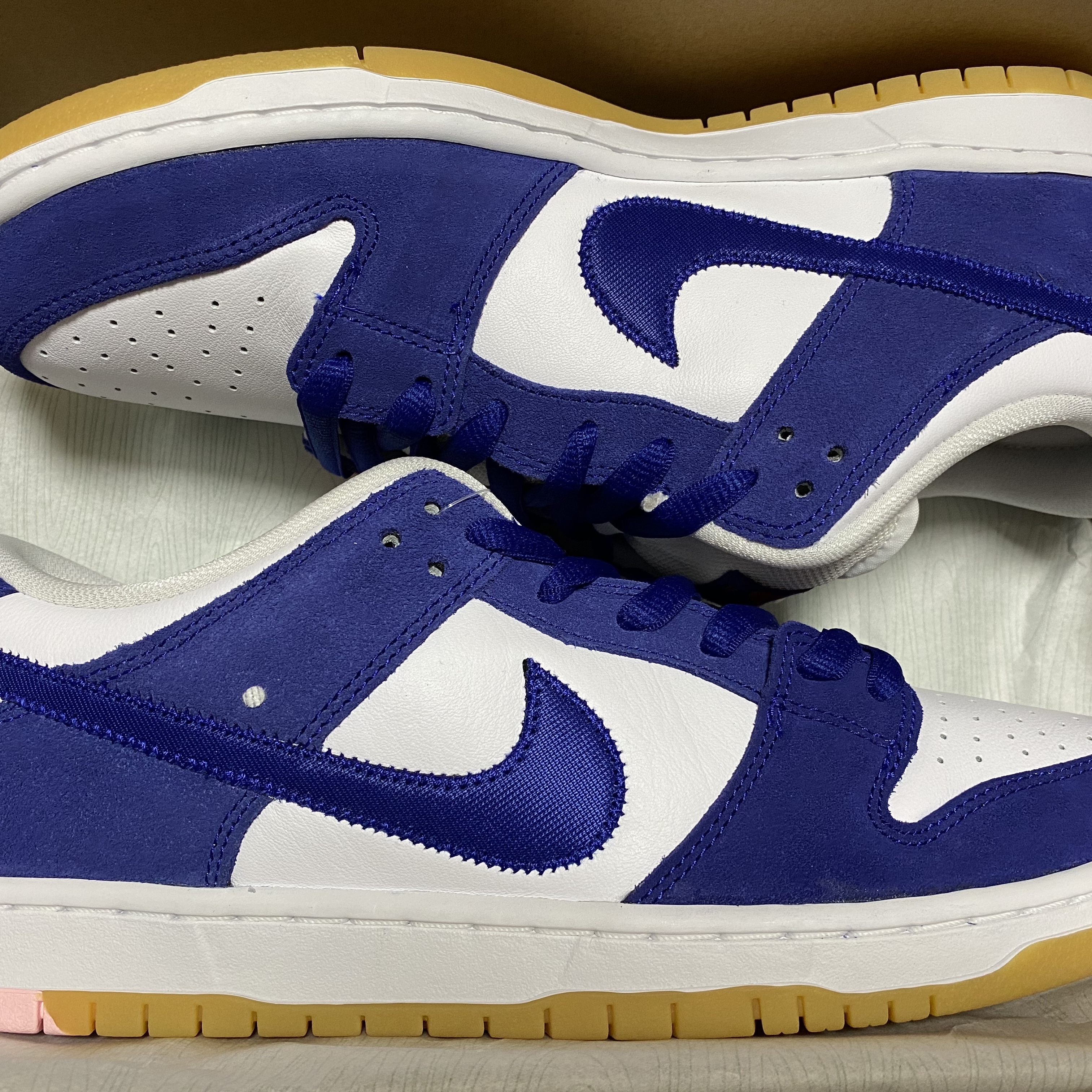 Nike SB Dunk Low Pro Premium Deep Royal Blue 착용 스타일
