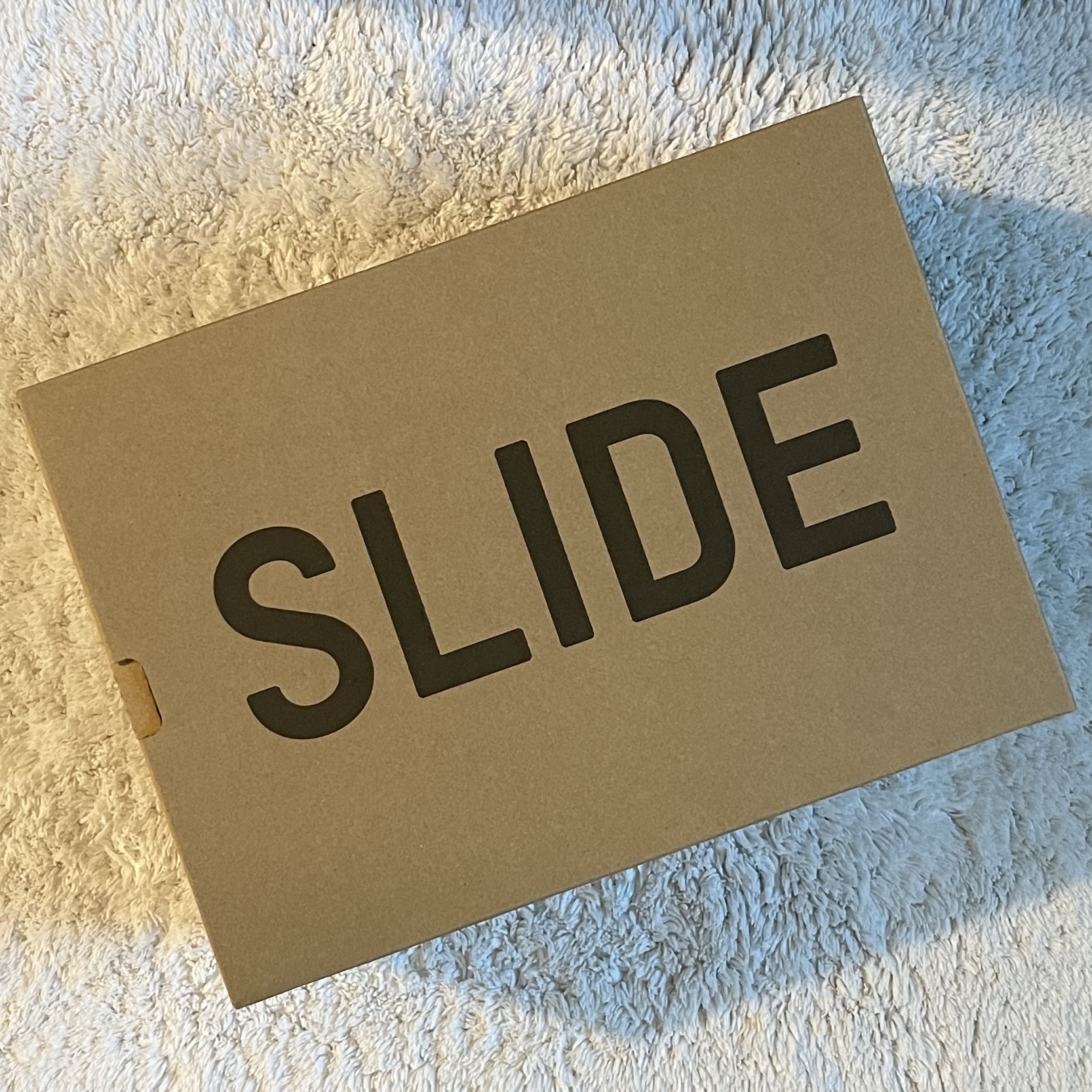 Adidas Yeezy Slide Bone 2022/2023 착용 스타일 - 4