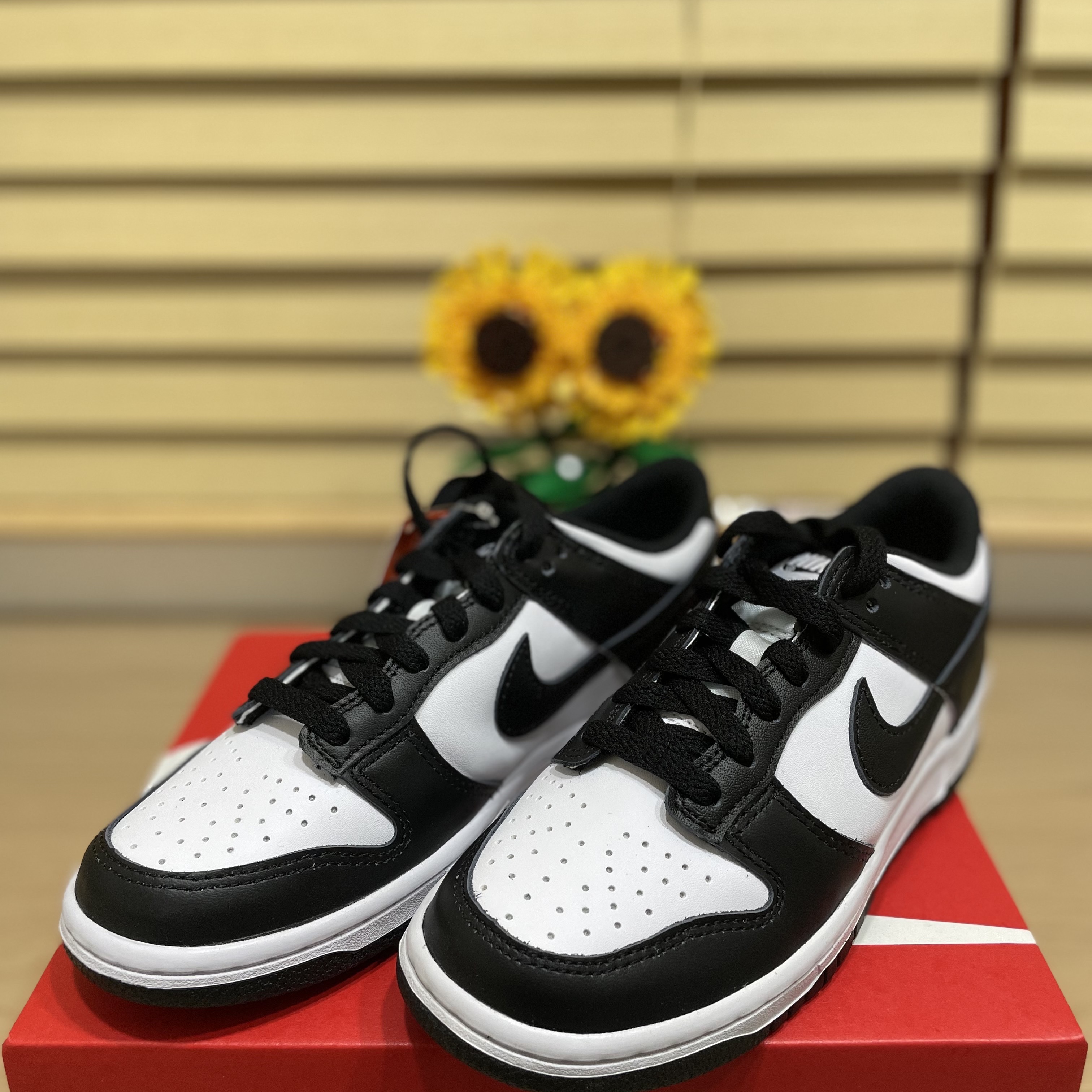 (GS) Nike Dunk Low Black 착용 스타일