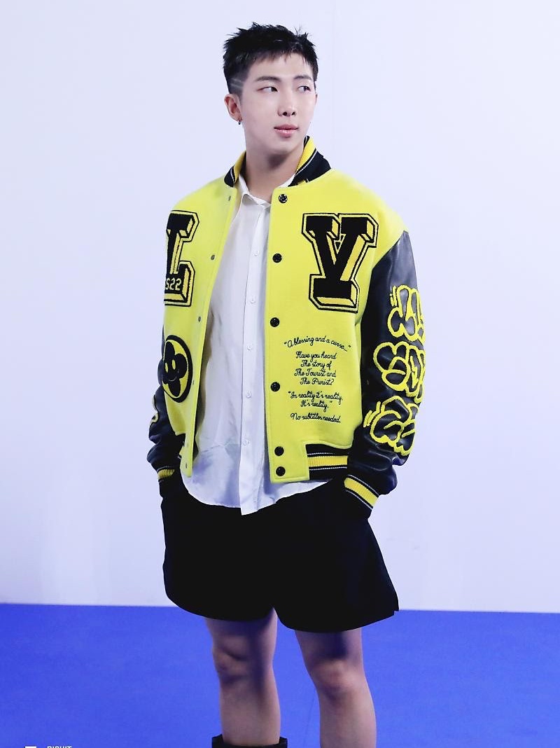 Louis Vuitton Leather Embroidered Varsity Jacket Black, Louis Vuitton x Nigo Embroidered LV Regular Shirt White 착용 스타일