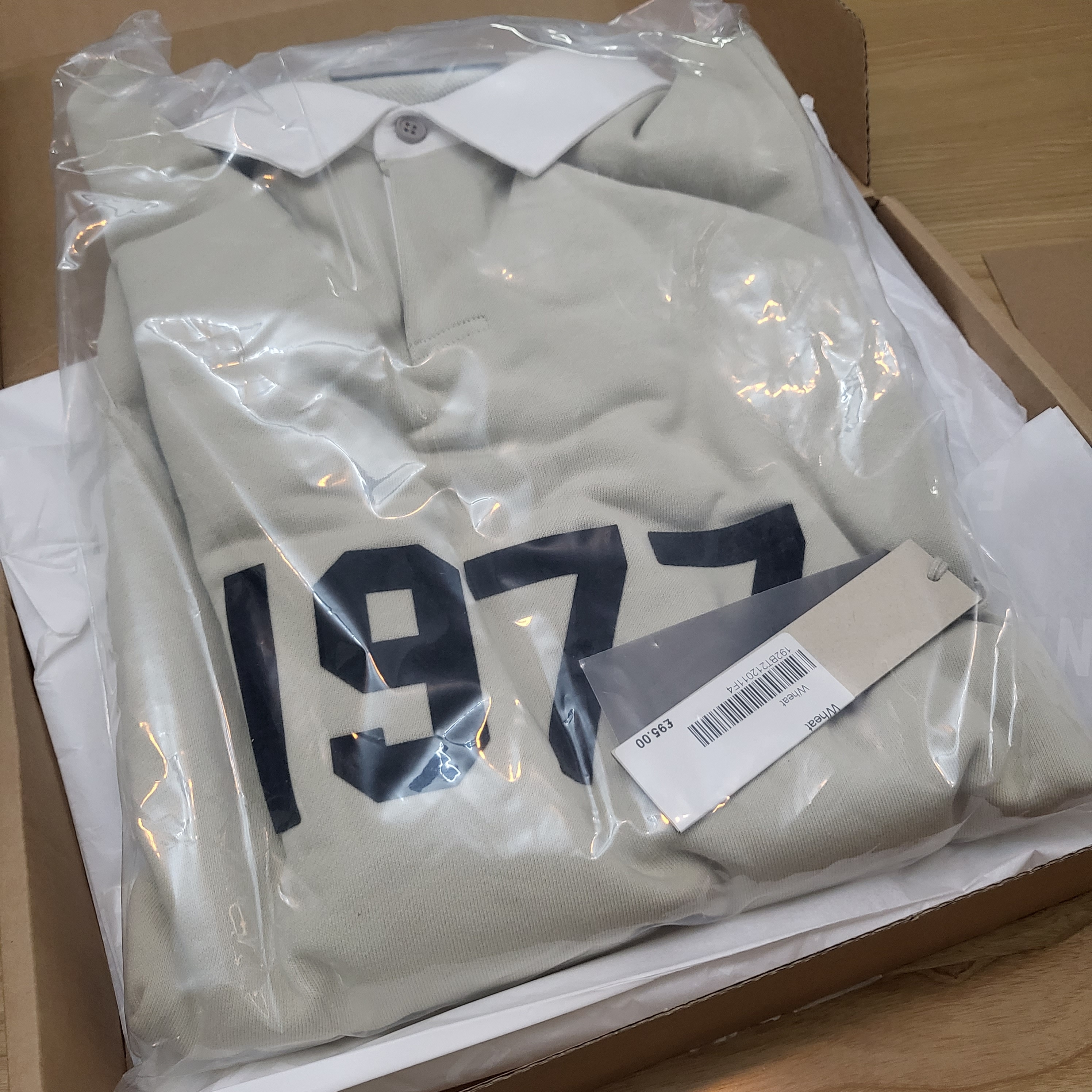 Essentials 1977 Rugby Long Sleeve Polo Wheat - 22SS 착용 스타일 - 1