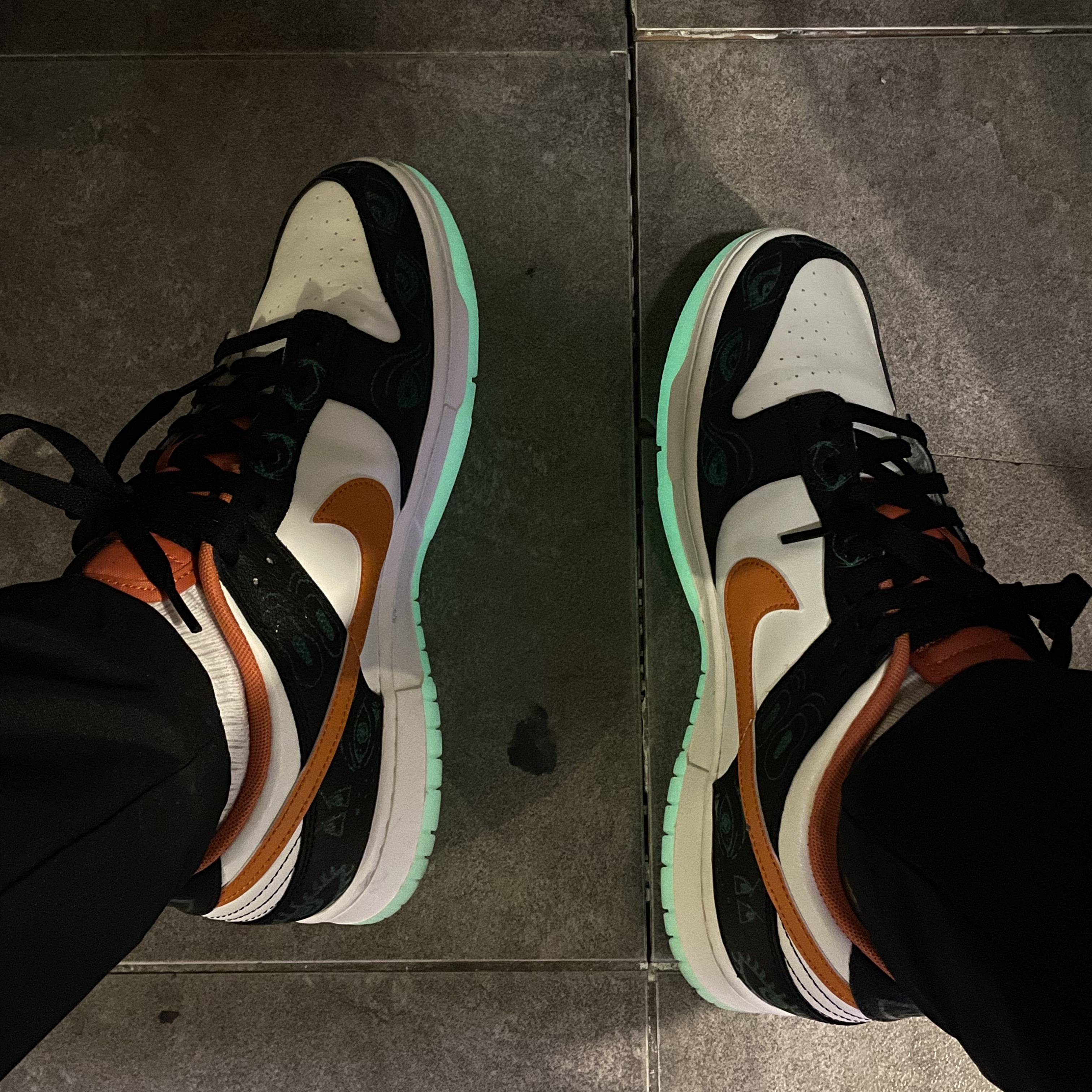 Nike Dunk Low Retro PRM Halloween 착용 스타일