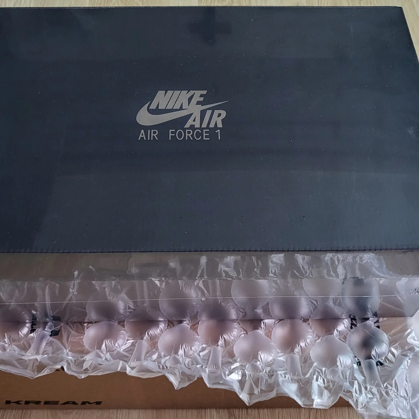 Nike Air Force 1 High '07 LV8 Sail and Medium Grey 착용 스타일 - 1