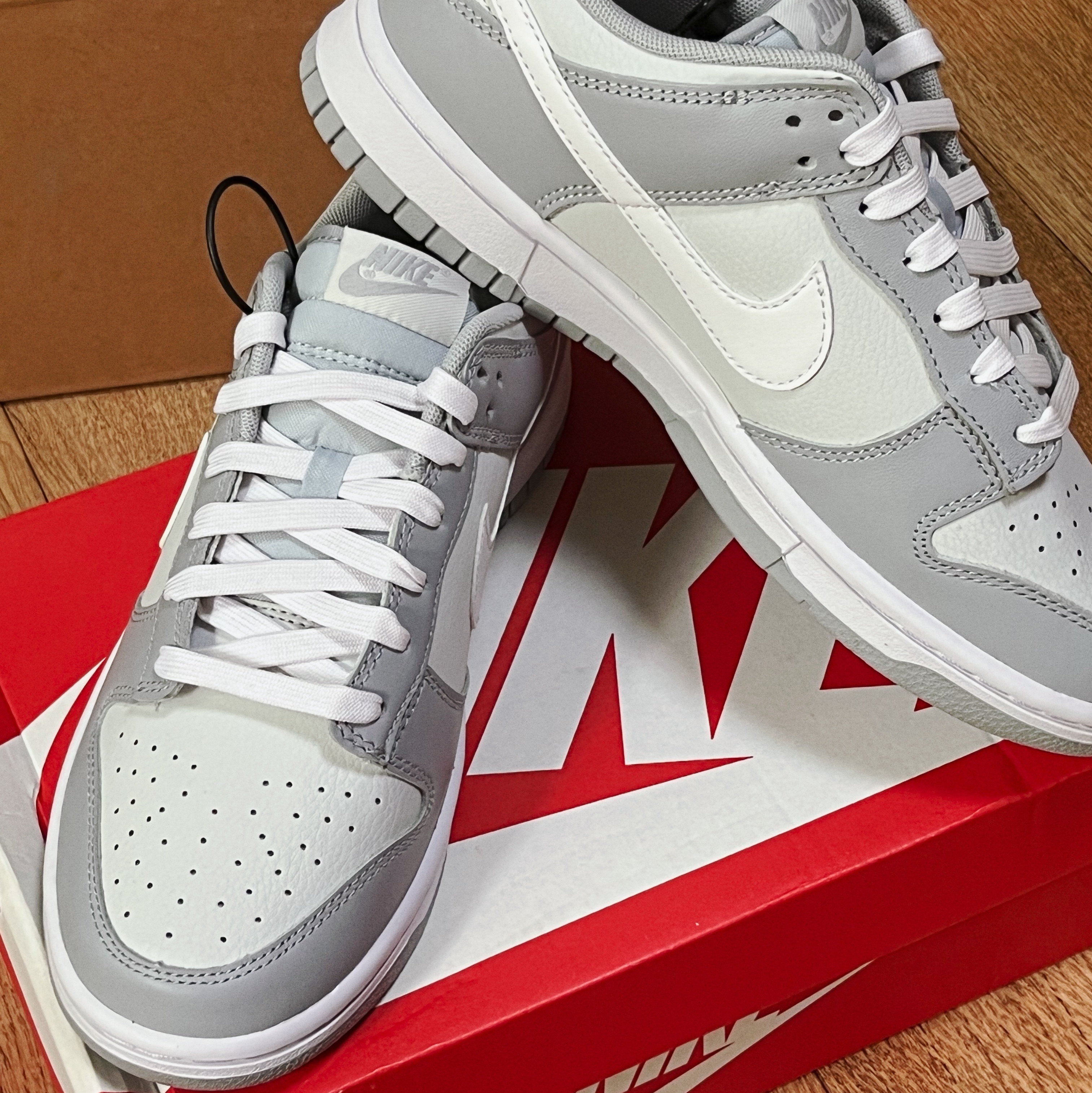 Nike Dunk Low Retro Wolf Grey 착용 스타일