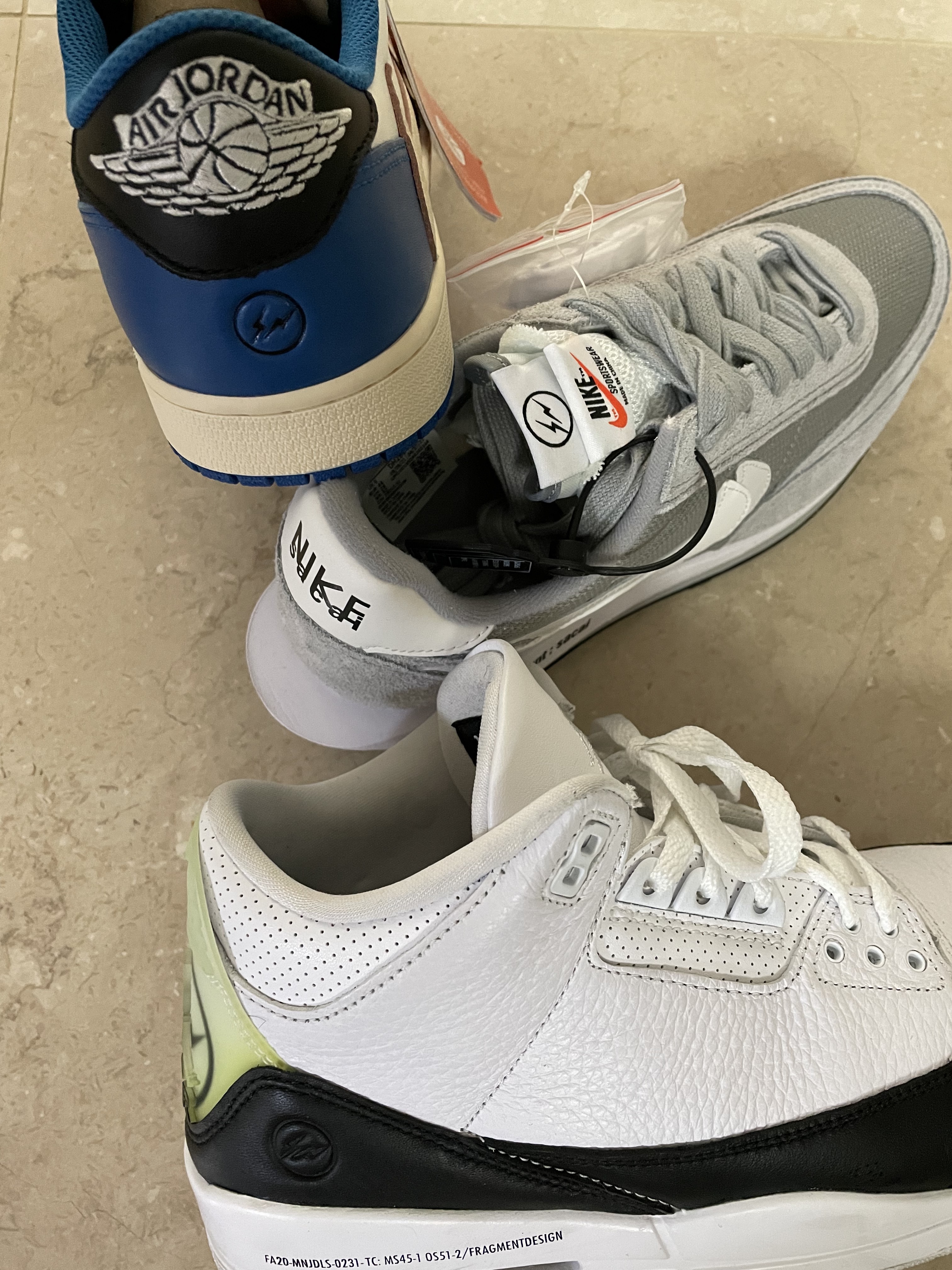 Jordan 1 x Travis Scott x Fragment Retro Low OG SP Military Blue, Nike x Sacai x Fragment LDWaffle Light Smoke Grey 착용 스타일