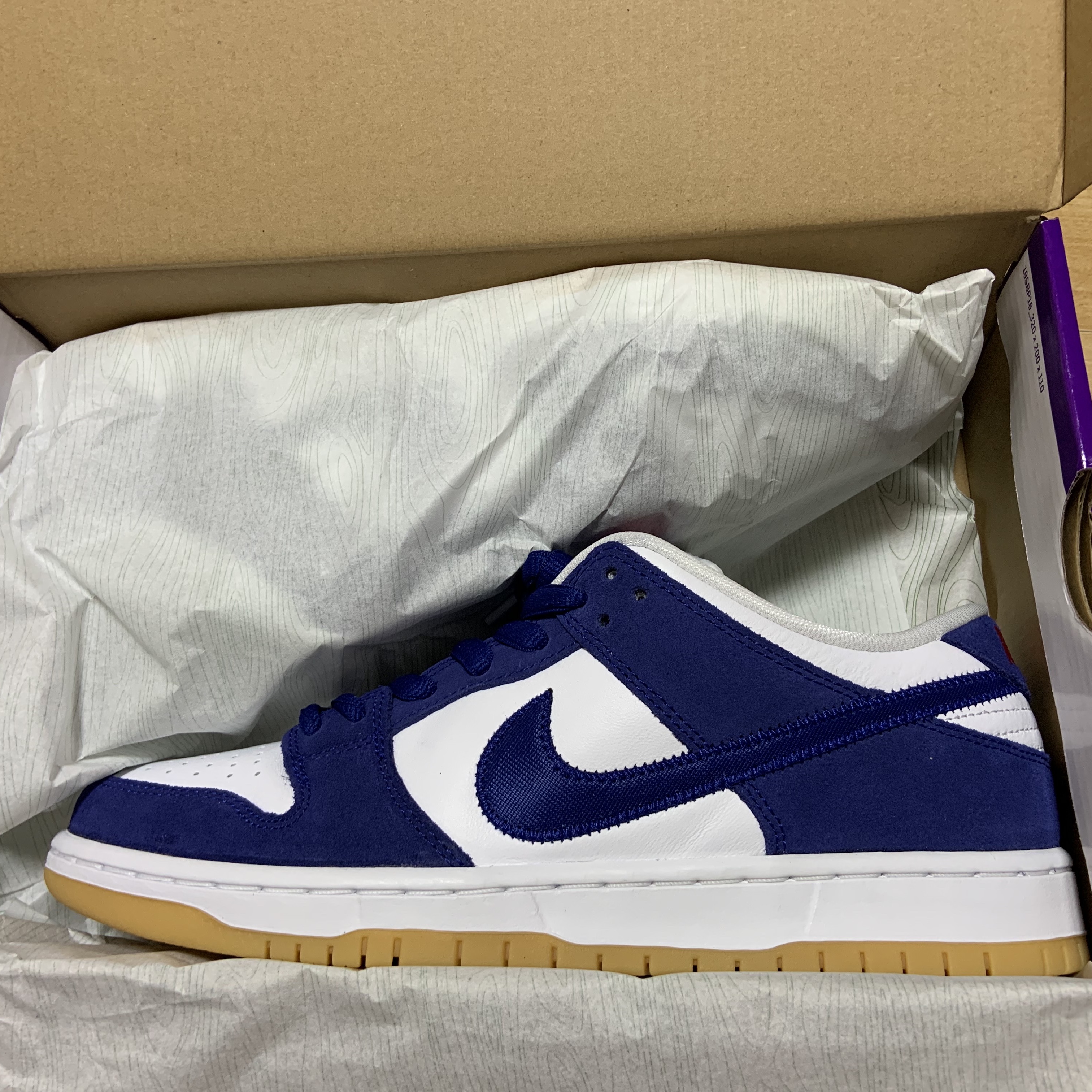 Nike SB Dunk Low Pro Premium Deep Royal Blue 착용 스타일 - 2