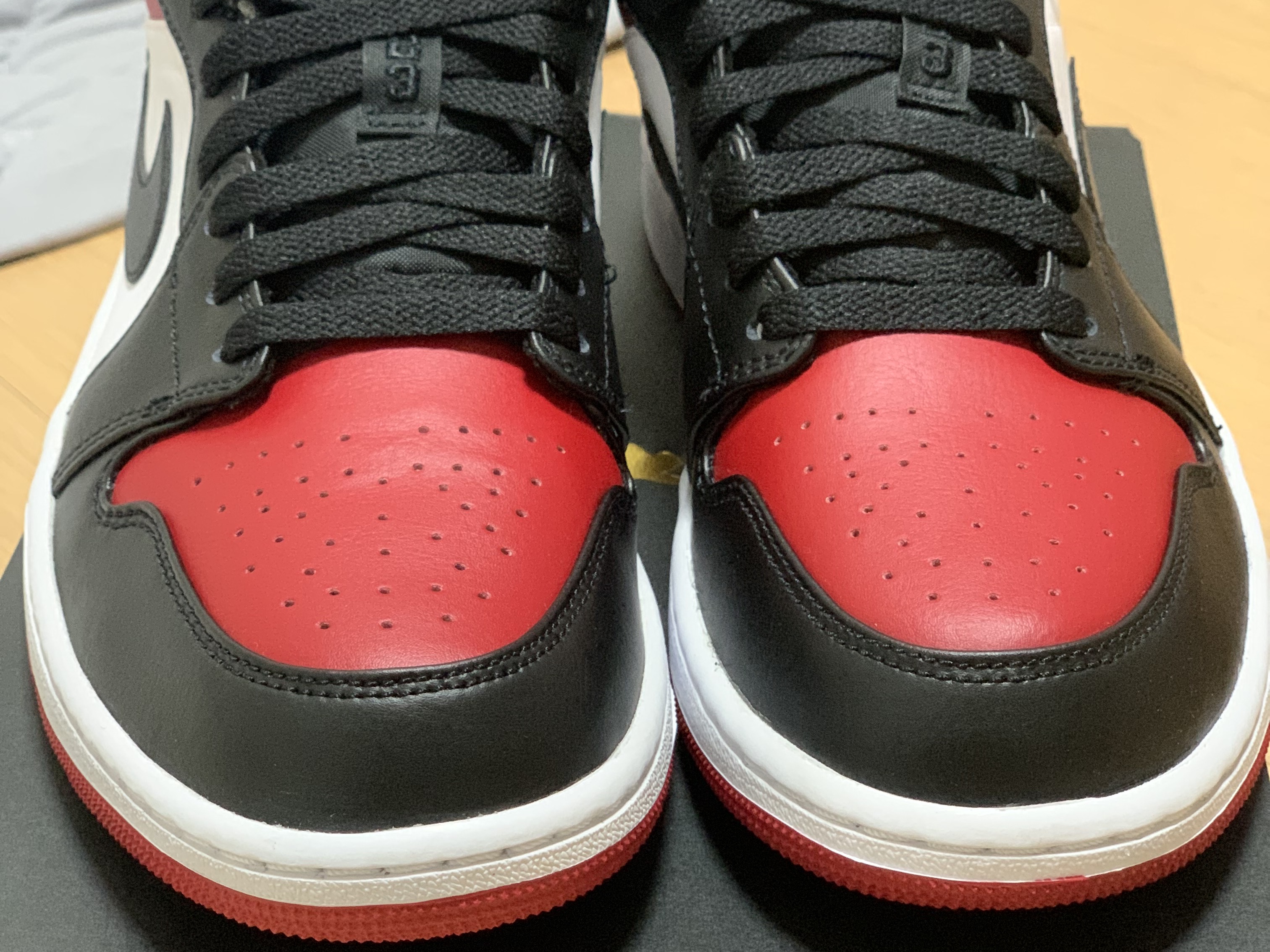 Jordan 1 Low Bred Toe 착용 스타일 - 2