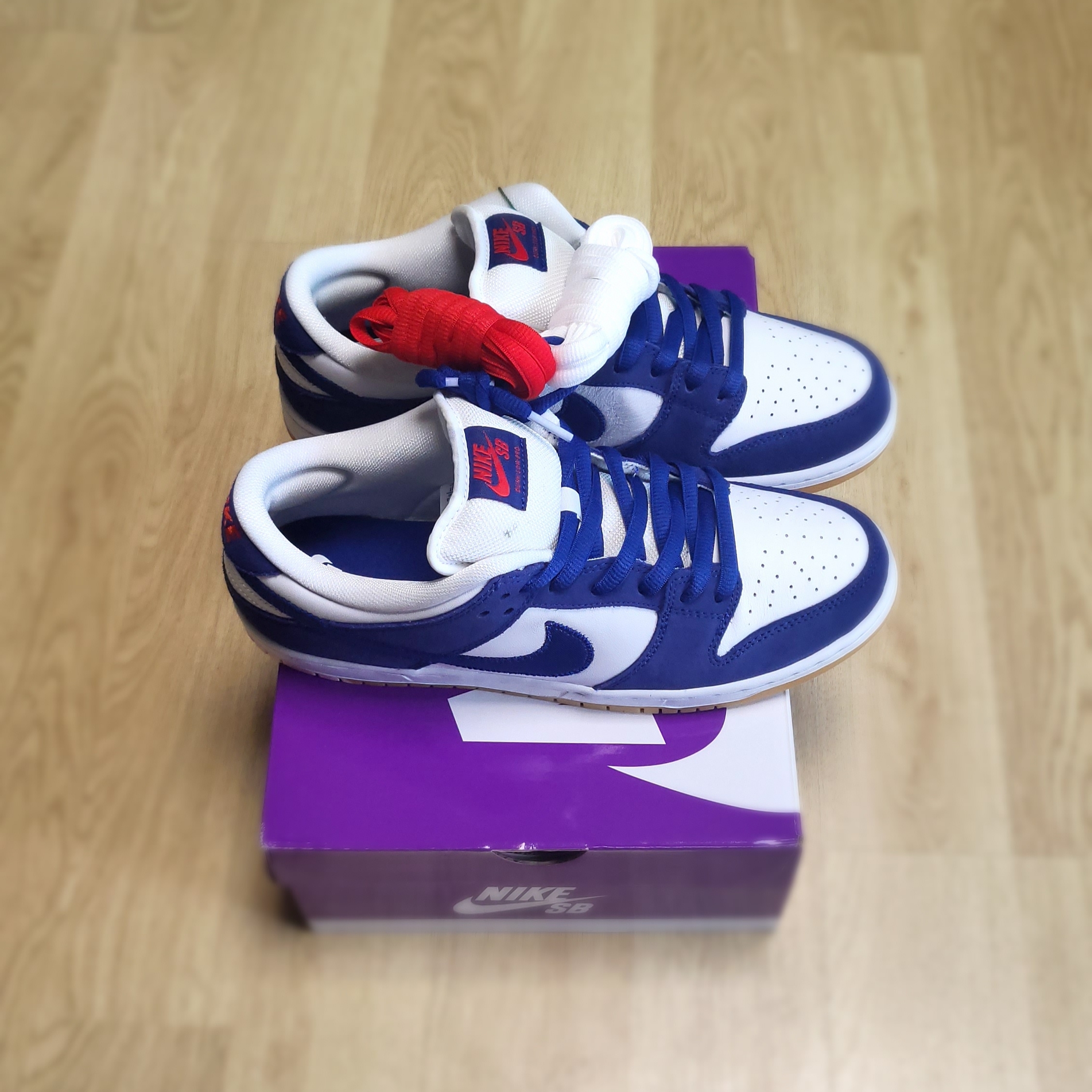 Nike SB Dunk Low Pro Premium Deep Royal Blue 착용 스타일 - 2
