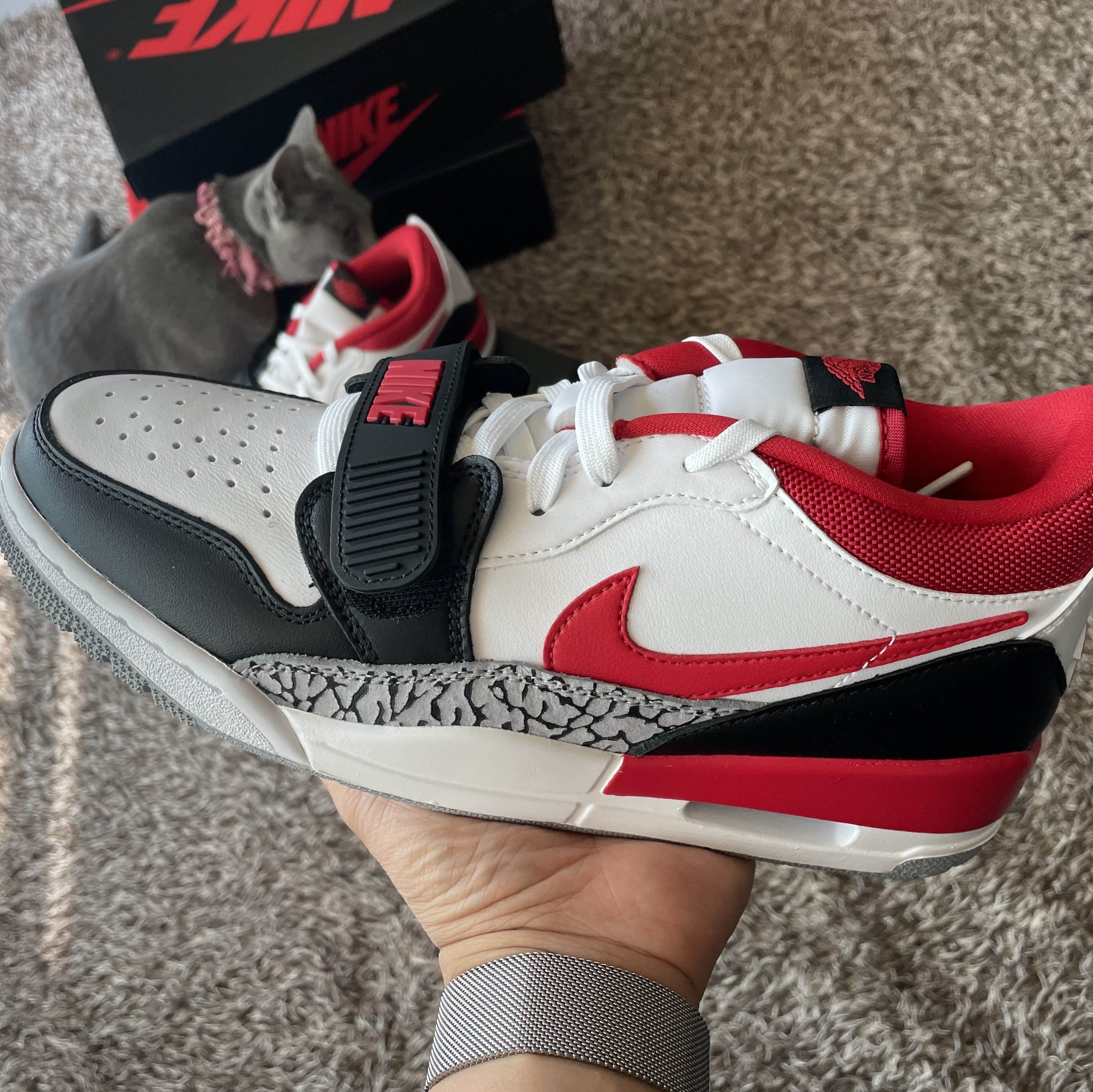 Jordan Legacy 312 Low Fire Red 착용 스타일 - 2