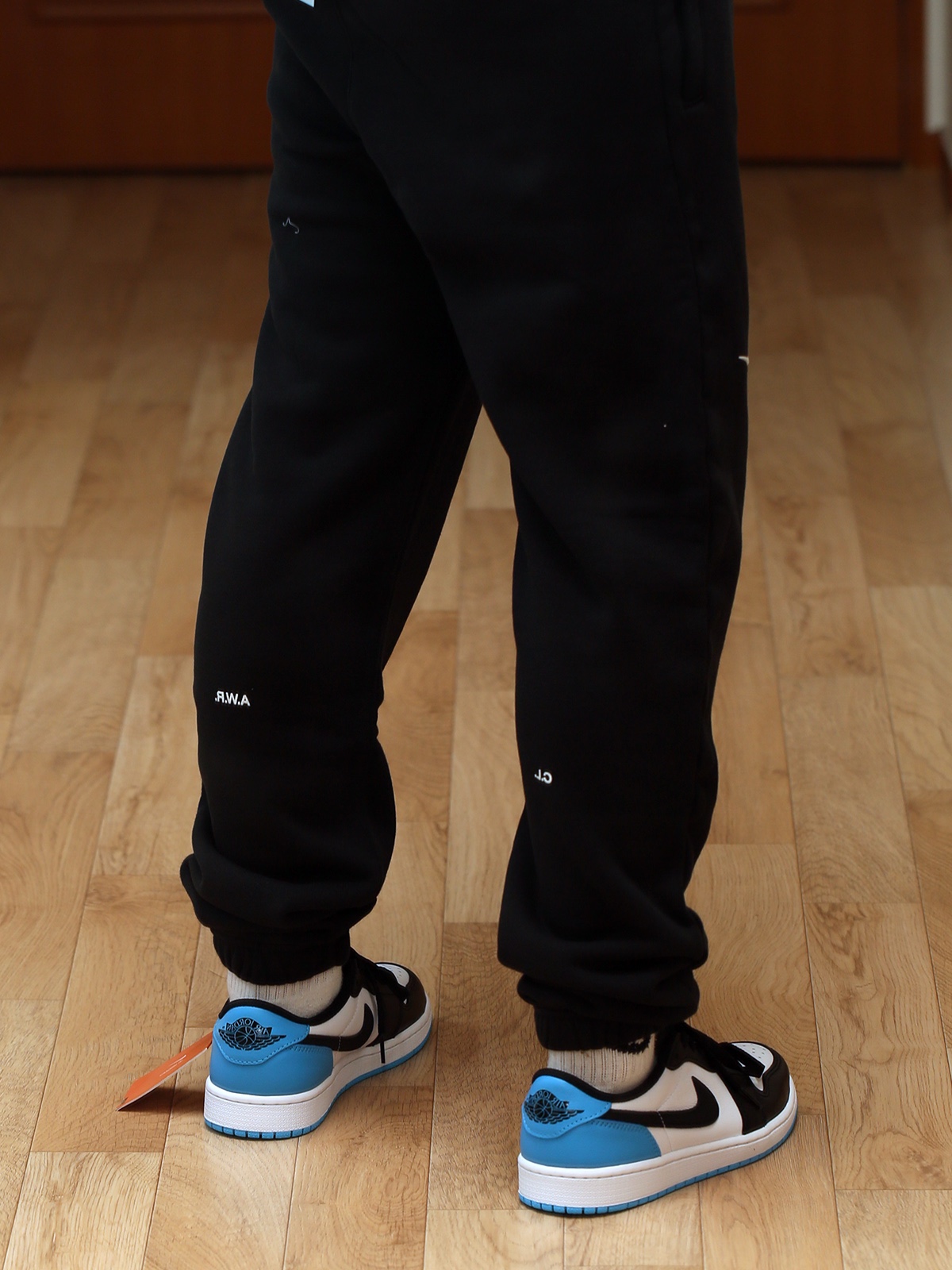 Nike x Drake Nocta NRG Essential Fleece Pants Black - Asia, Jordan 1 Retro Low OG Black and Dark Powder Blue 착용 스타일 - 2