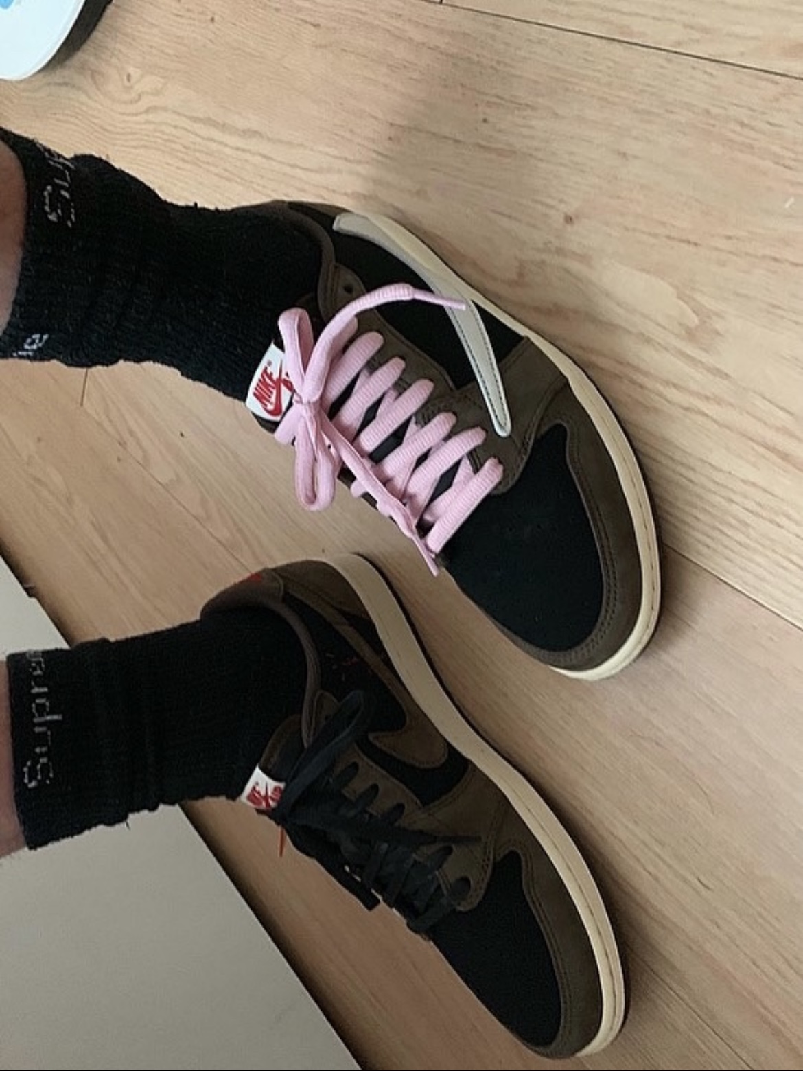 Jordan 1 x Travis Scott Retro Low OG SP Mocha, Jordan 1 x Travis Scott Retro Low OG SP Sail and Ridgerock 착용 스타일