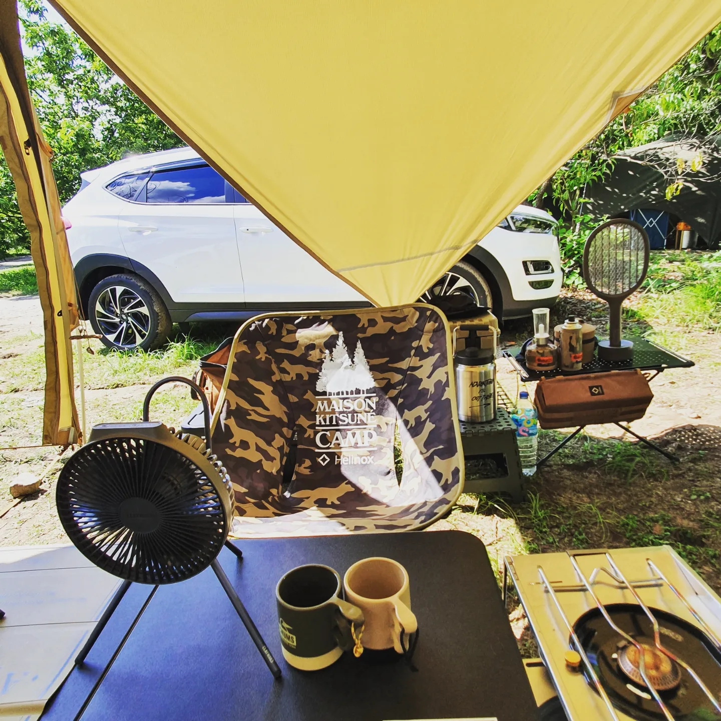 Helinox x Maison Kitsune Chair L MK Camo 착용 스타일