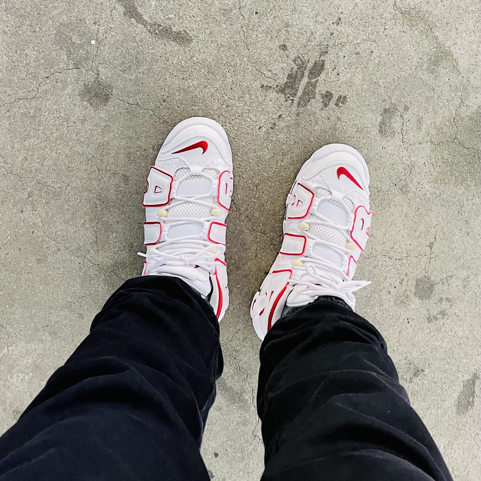 Nike Air More Uptempo White Varsity Red 2021 착용 스타일