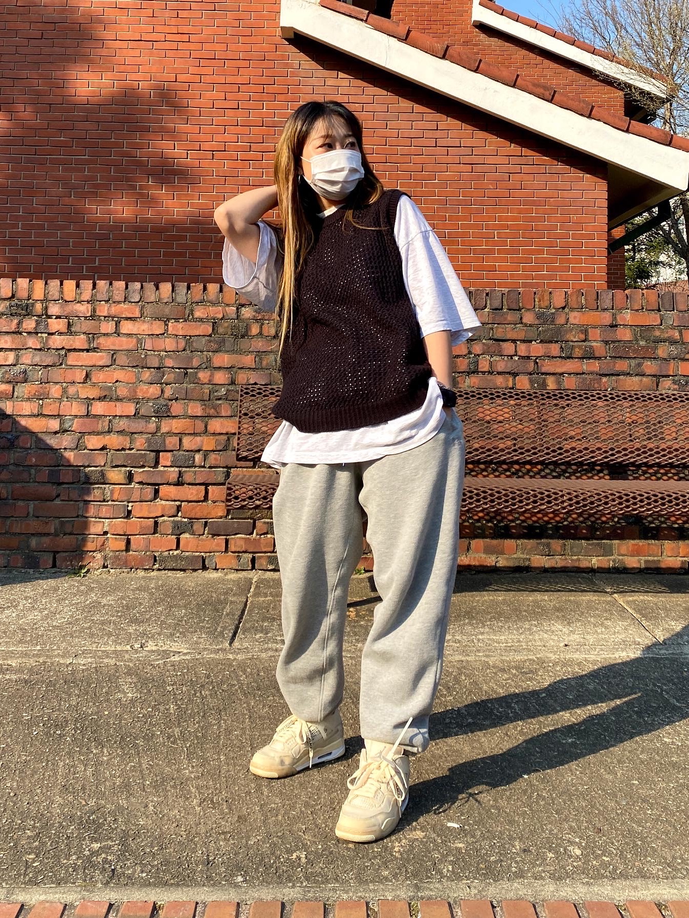 (W) Jordan 4 x Off-White Retro SP Sail, Apple Watch Nike Series 7 41mm GPS Midnight Aluminum Case with Nike Sport Band Anthracite Black (Korean Ver.) 착용 스타일 - 5