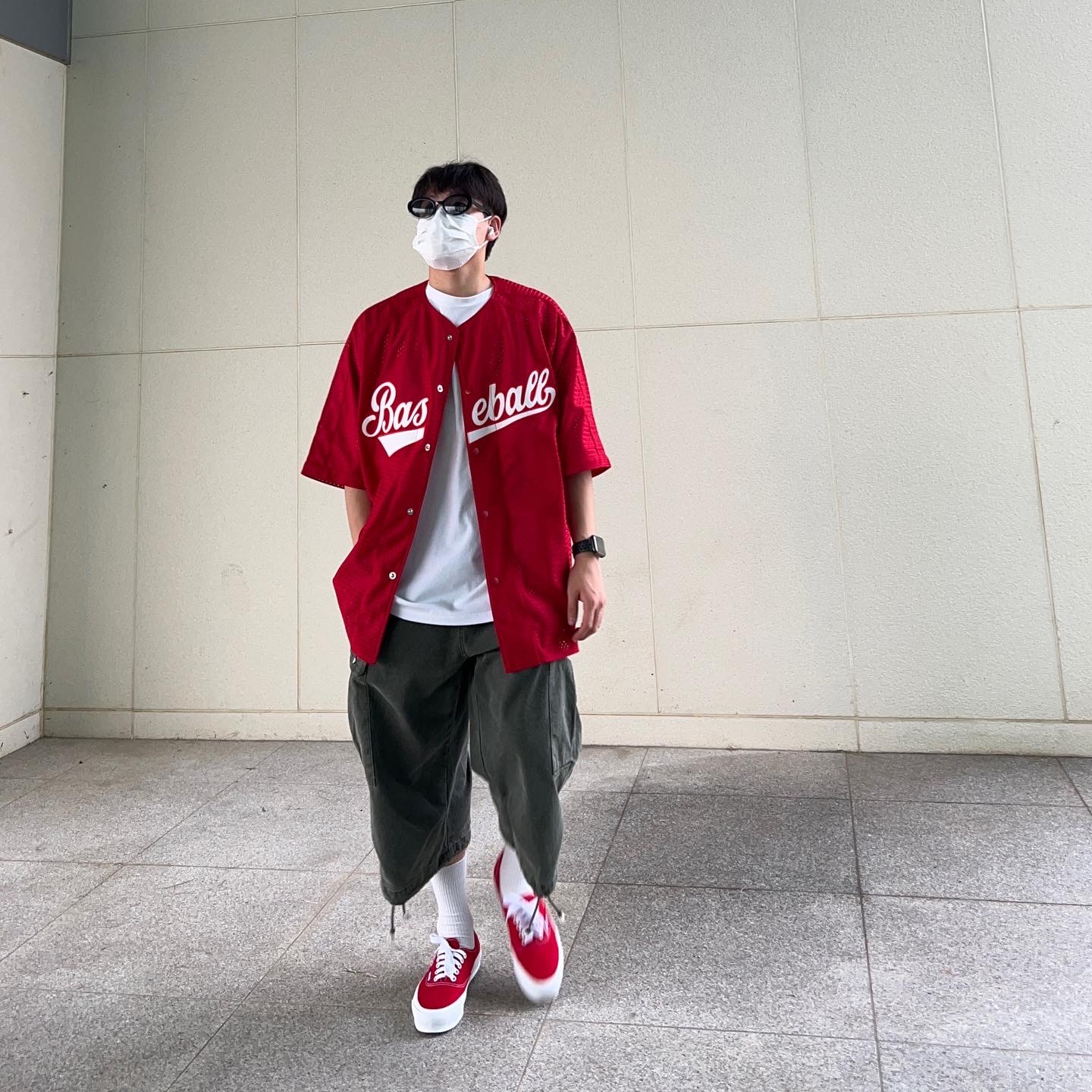 Vans Vault OG Authentic LX Red 착용 스타일 - 4