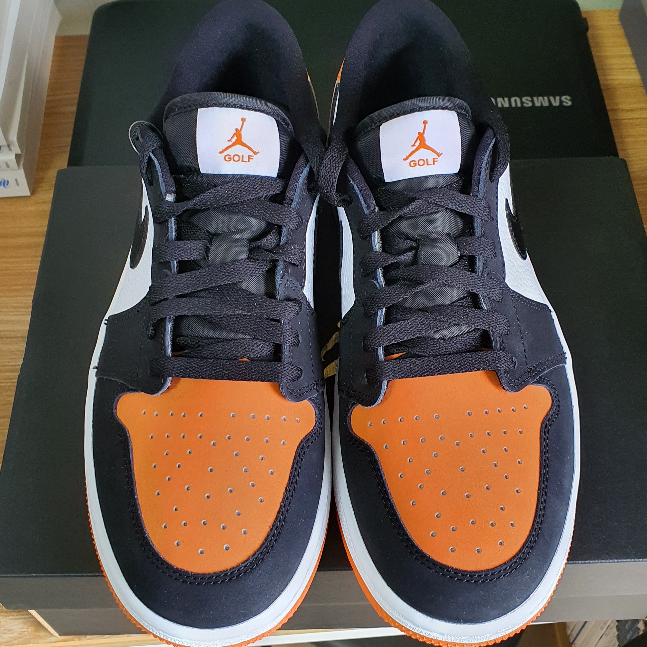 Jordan 1 Low Golf Starfish 착용 스타일 - 1