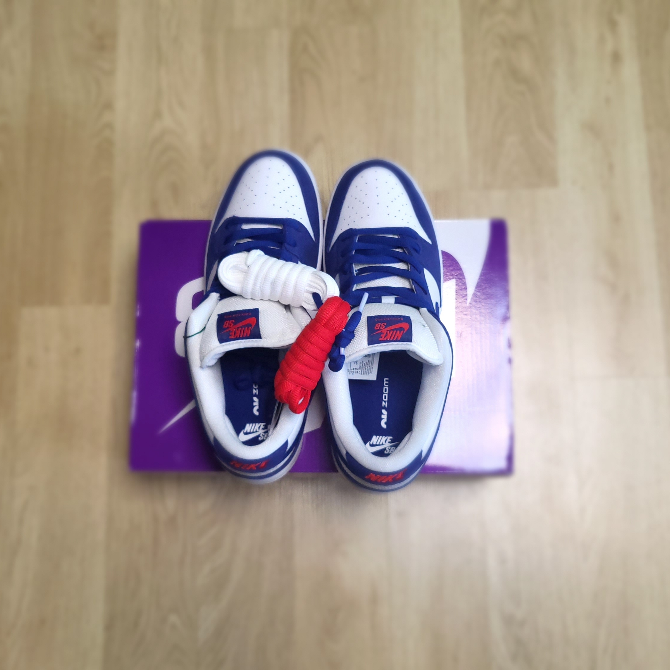 Nike SB Dunk Low Pro Premium Deep Royal Blue 착용 스타일 - 3