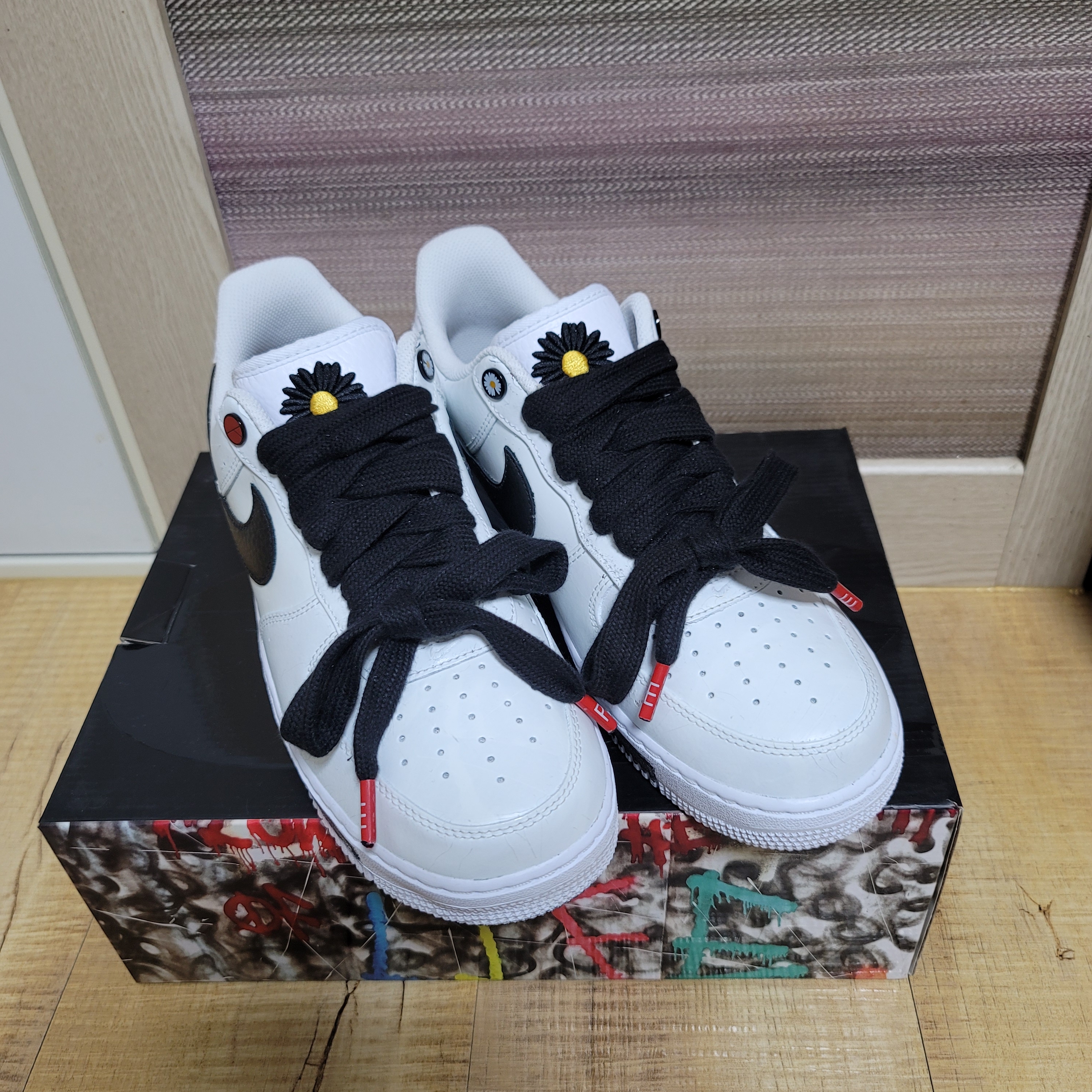Nike x Peaceminusone Air Force 1 Low Para-Noise 2.0 착용 스타일 - 2