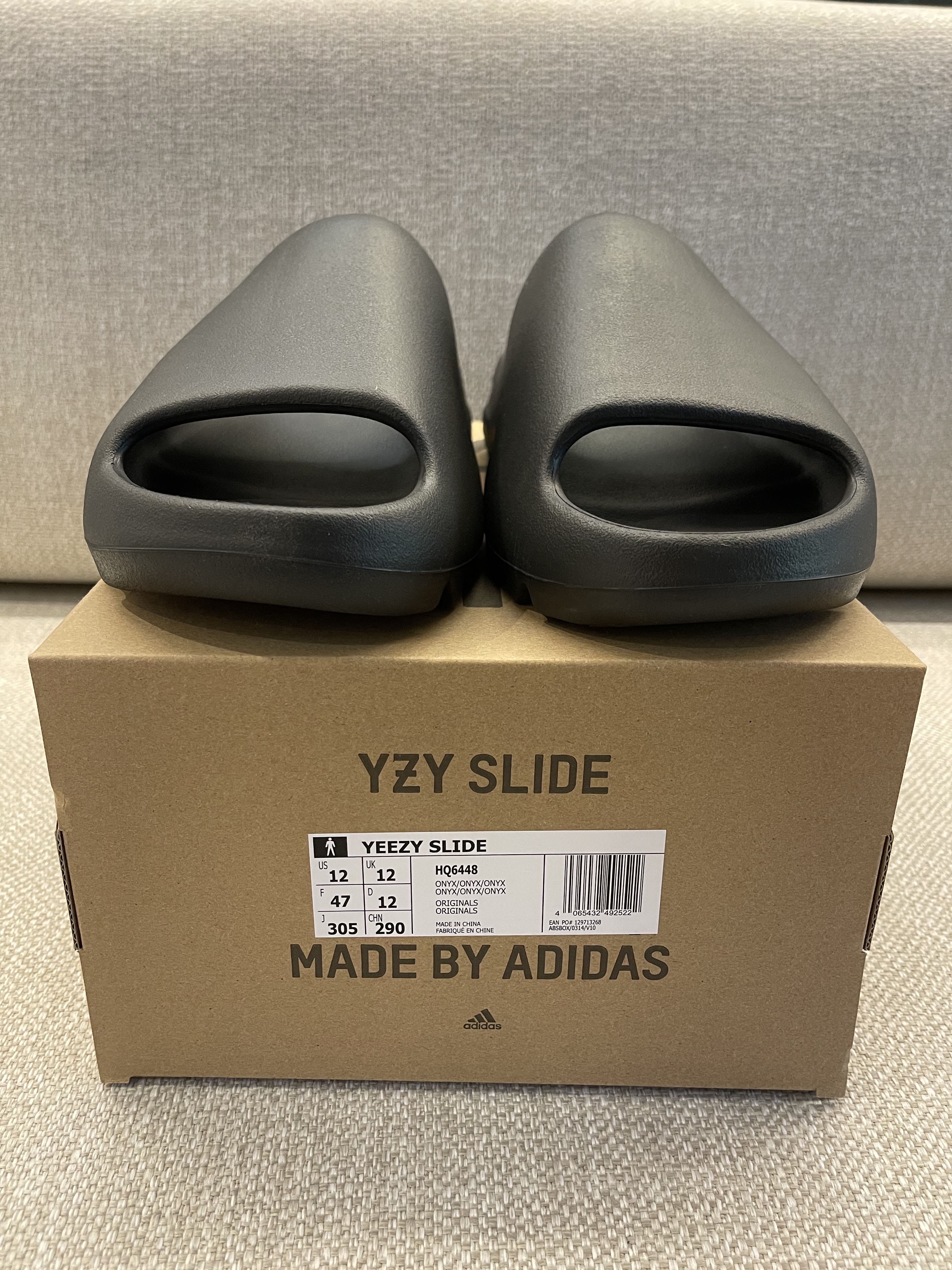 Adidas Yeezy Slide Onyx, Adidas Yeezy Slide Pure - Re-Release Ver. 착용 스타일 - 2