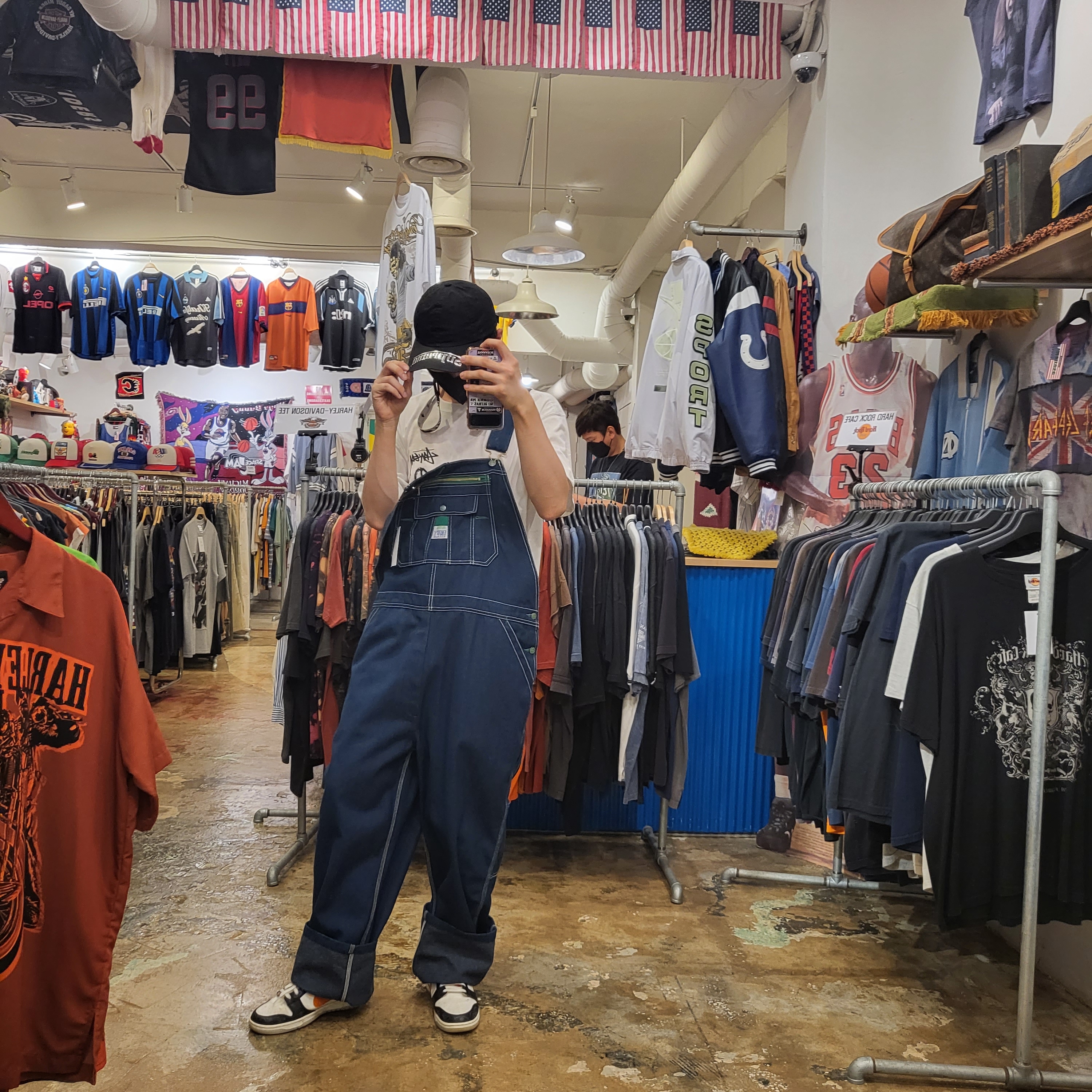 Nike x Stussy NRG RA T-Shirt Summit White (DM4942-121), Supreme Touring Visor 6-Panel Black - 22SS 착용 스타일