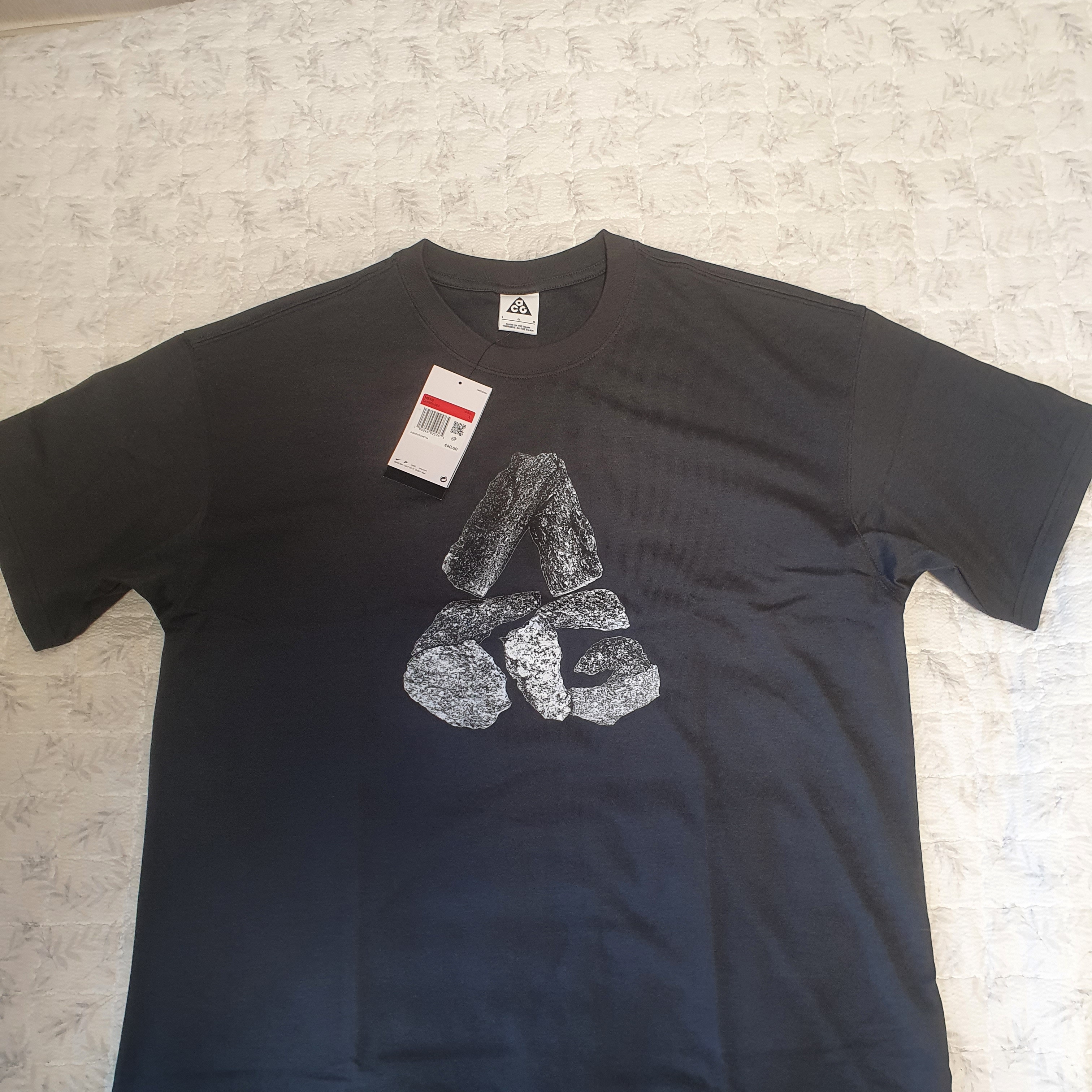 Nike ACG Monolithic T-Shirt Anthracite - US/EU 착용 스타일