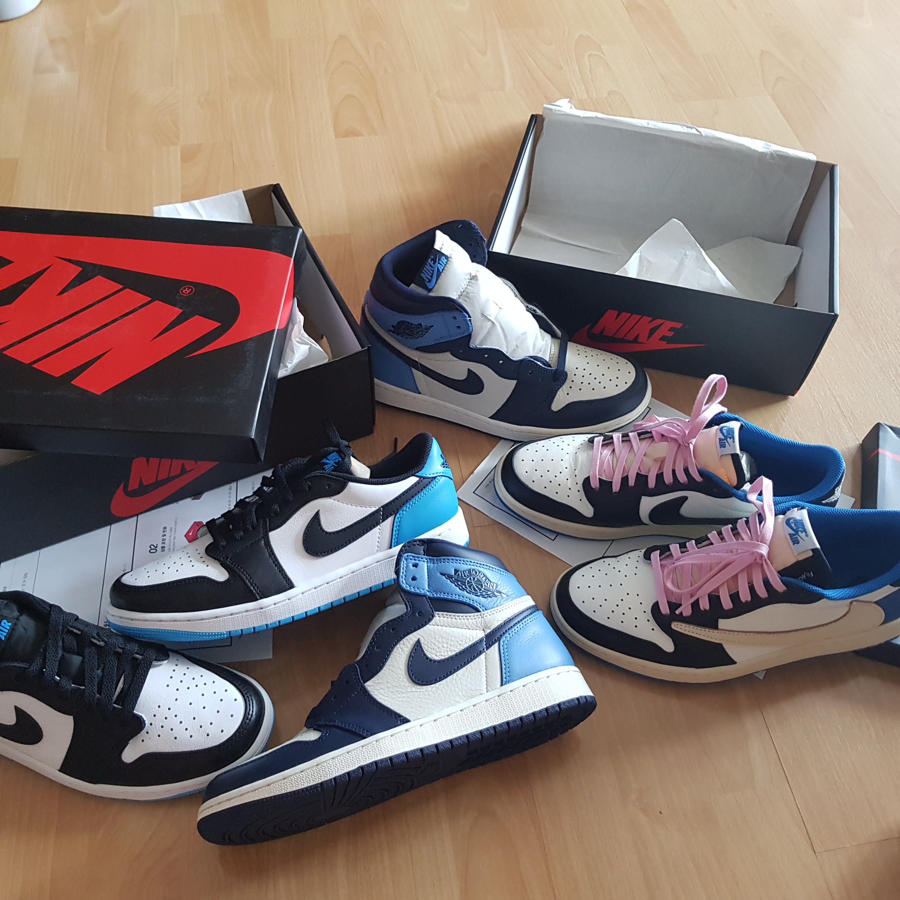 Jordan 1 Retro Low OG Black and Dark Powder Blue, Jordan 1 Retro High Obsidian UNC 착용 스타일 - 1