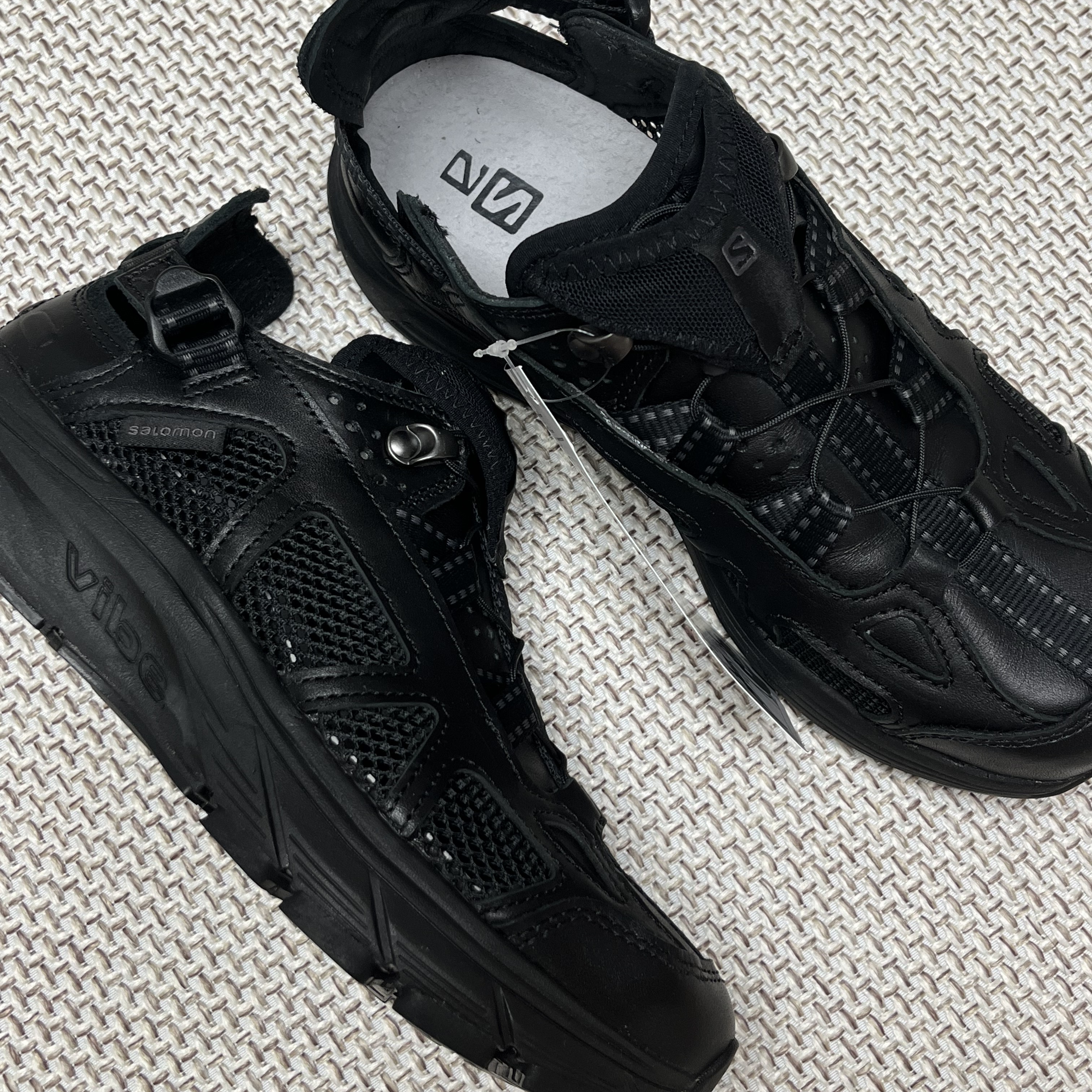 Salomon Techsonic Leather ADV Black 착용 스타일 - 2