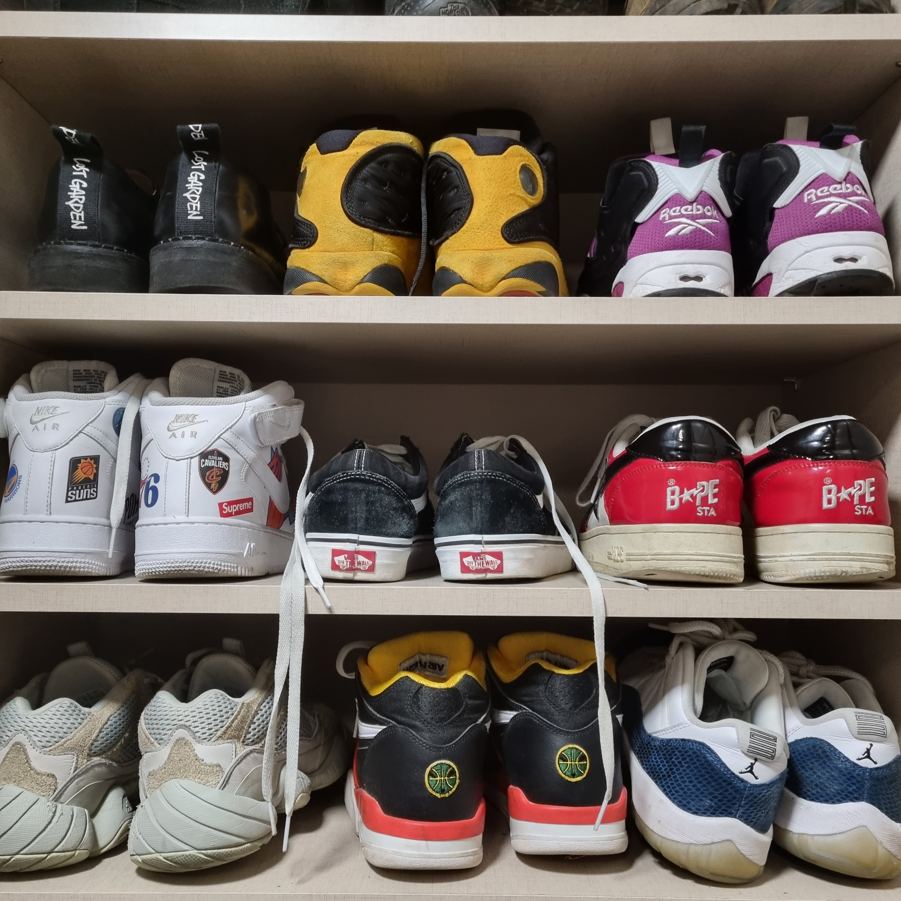 Nike x Supreme Air Force 1 Mid NBA White, Adidas Yeezy 500 Blush 2022 착용 스타일